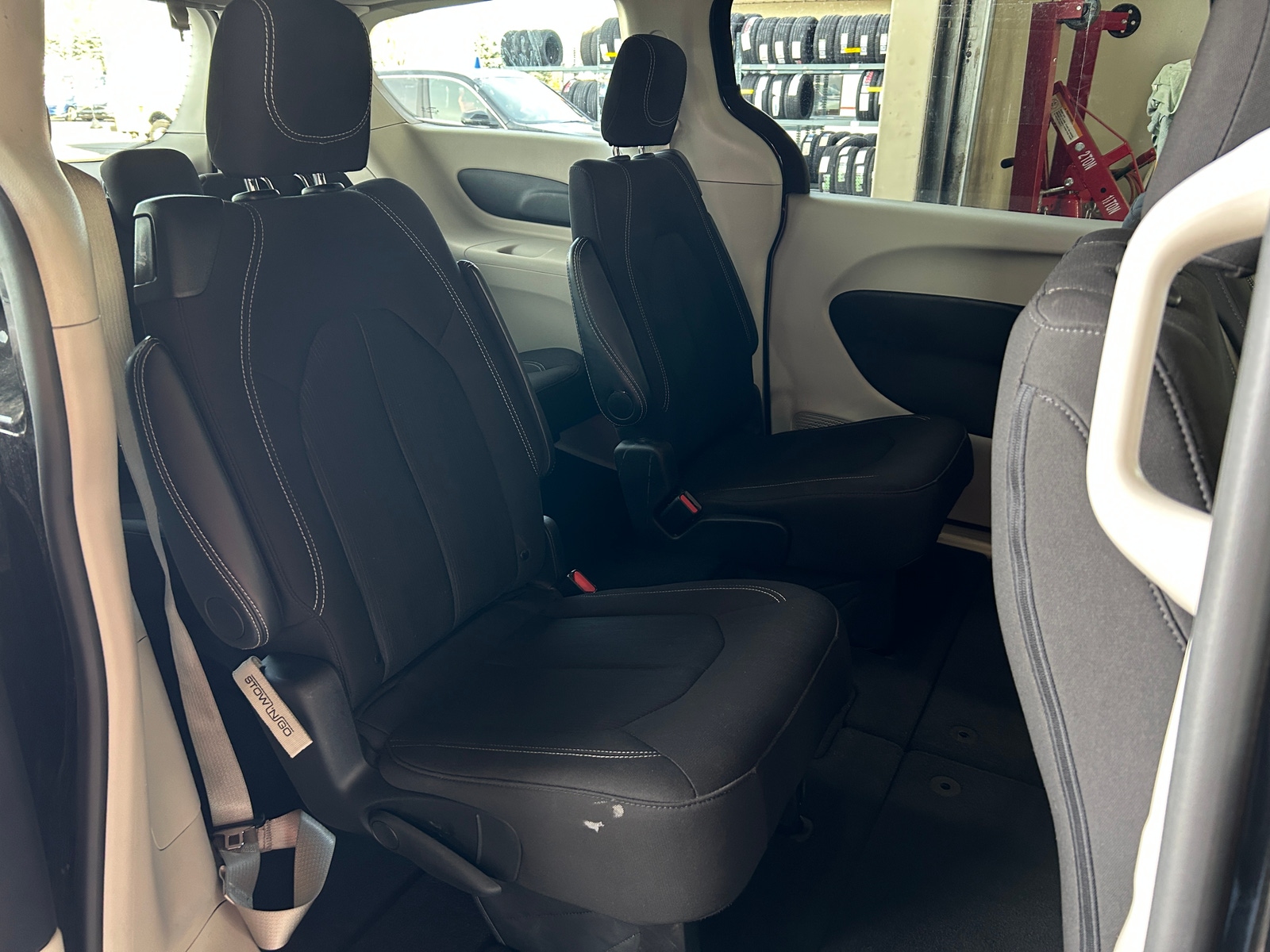 Thumbnail: 2024 Chrysler Voyager - 6