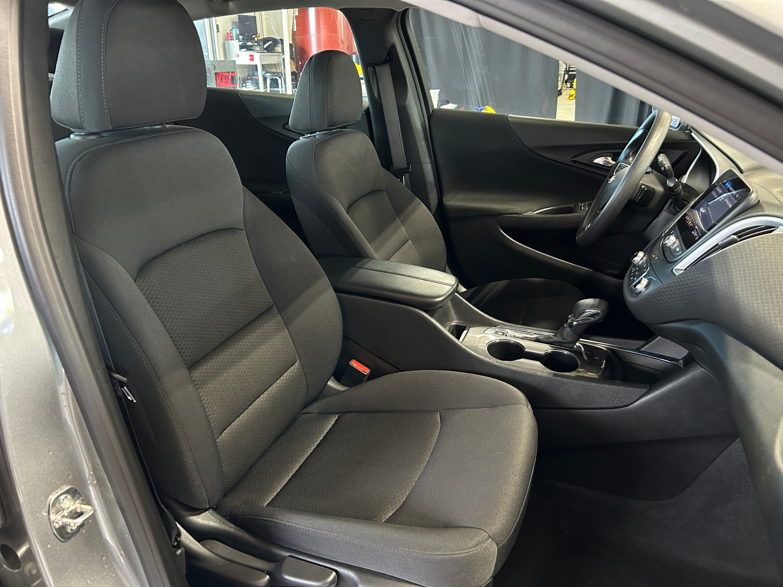 Thumbnail: 2023 Chevrolet Malibu - 2