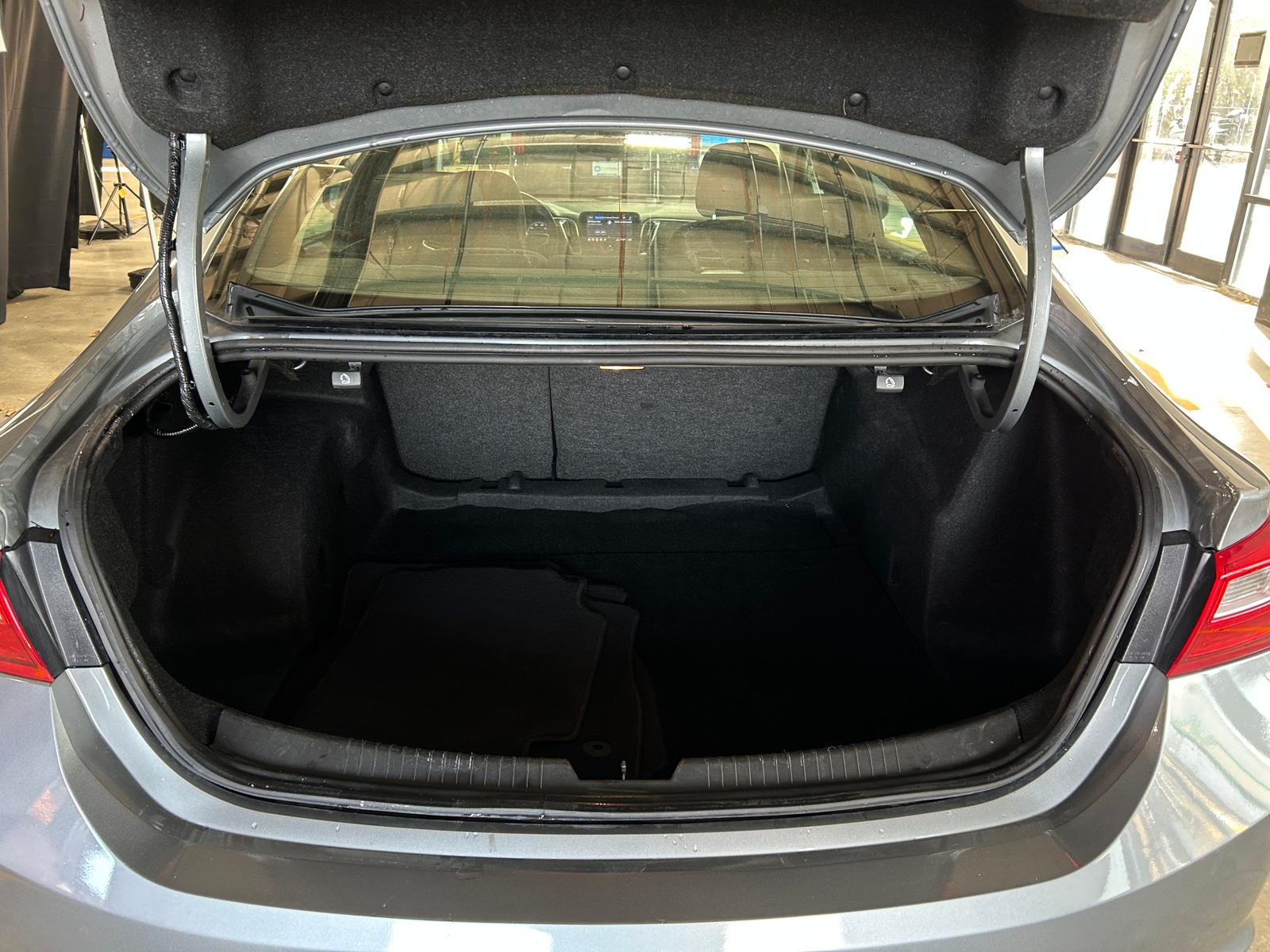 Thumbnail: 2023 Chevrolet Malibu - 7