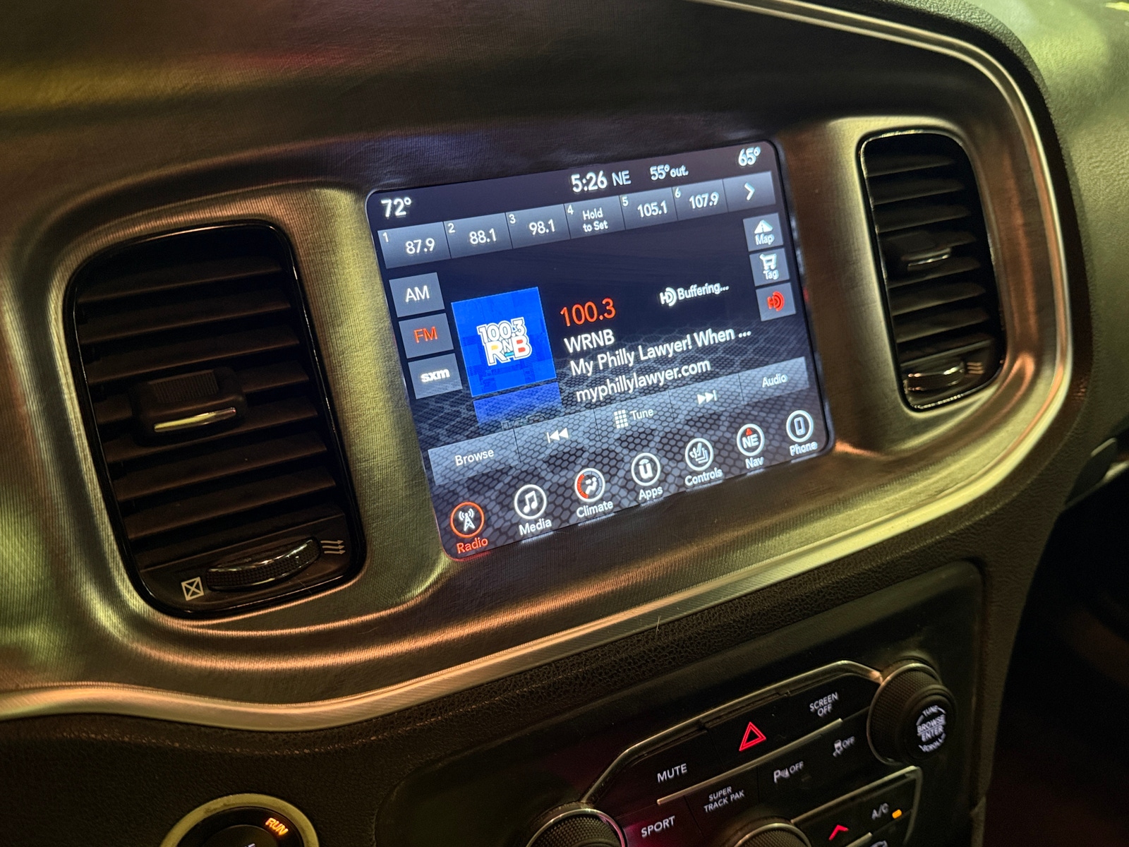 Thumbnail: 2017 Dodge Charger - 3