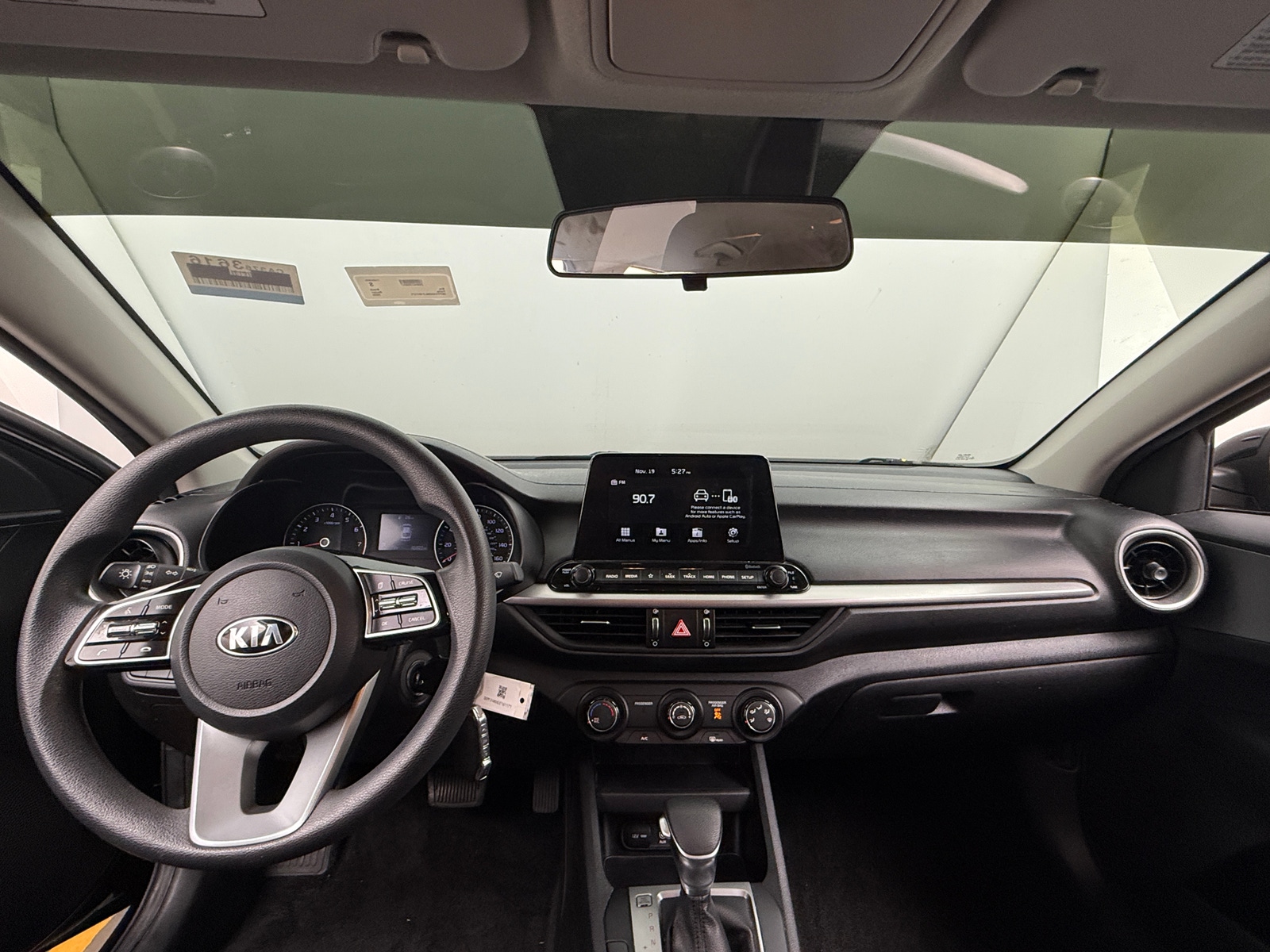 Thumbnail: 2020 Kia Forte - 3