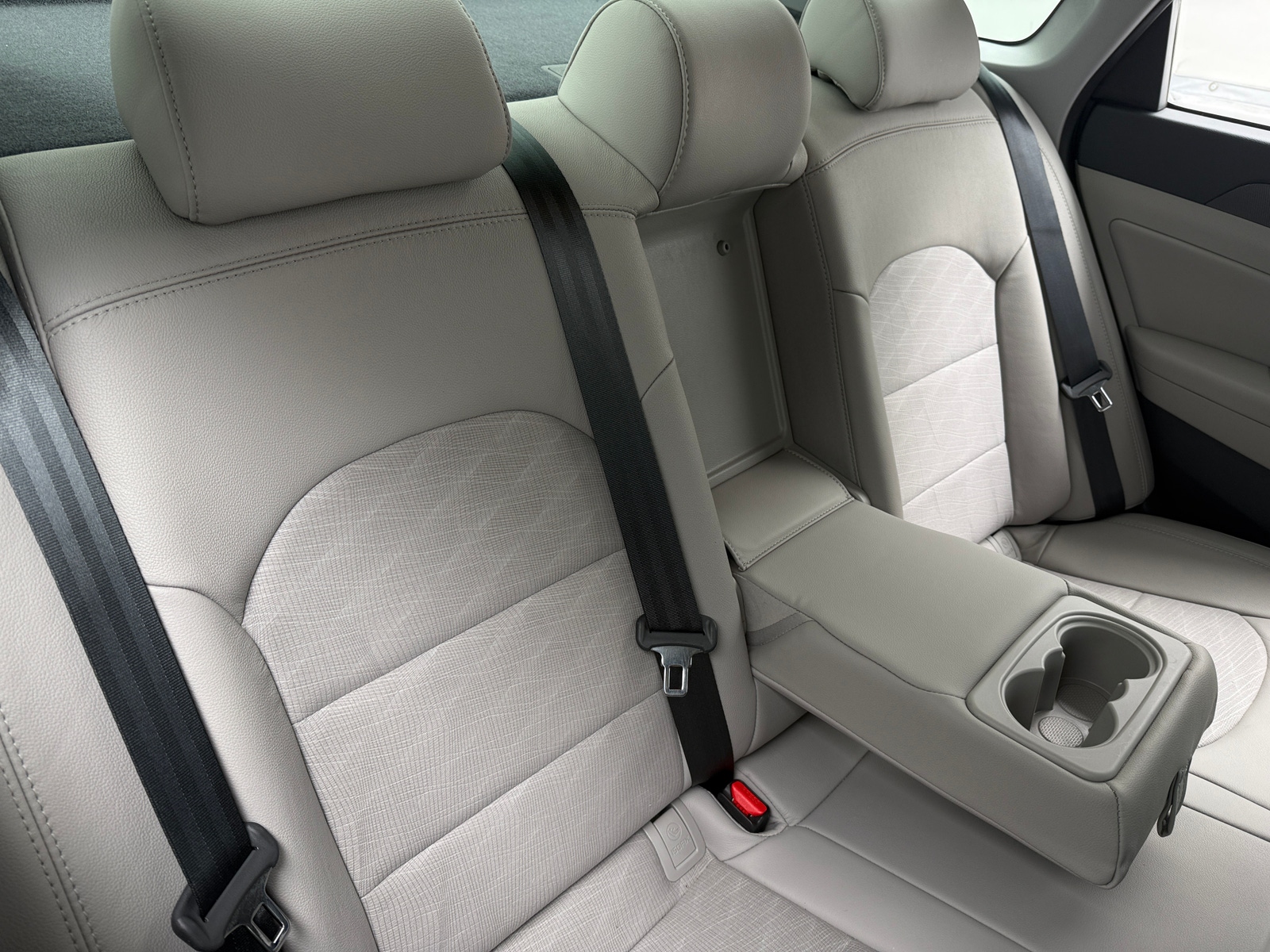 Thumbnail: 2017 Hyundai Sonata - 6