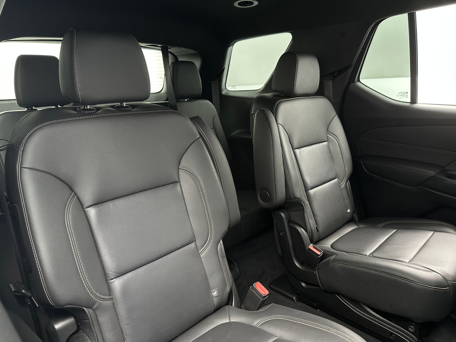 Thumbnail: 2023 Chevrolet Traverse - 5