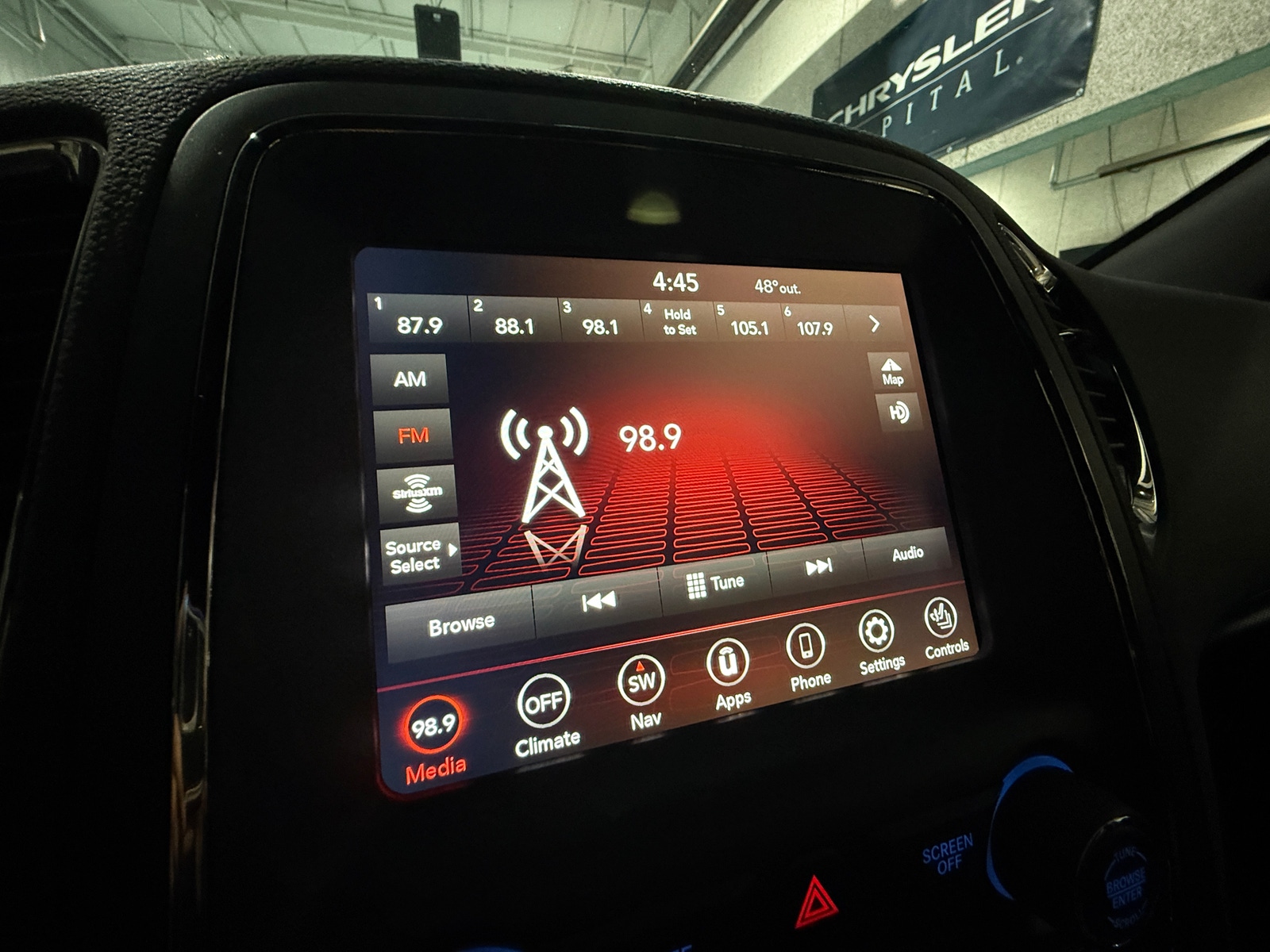 Thumbnail: 2019 Dodge Durango - 4