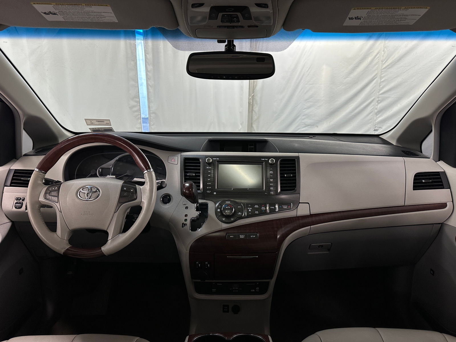 Thumbnail: 2013 Toyota Sienna - 2