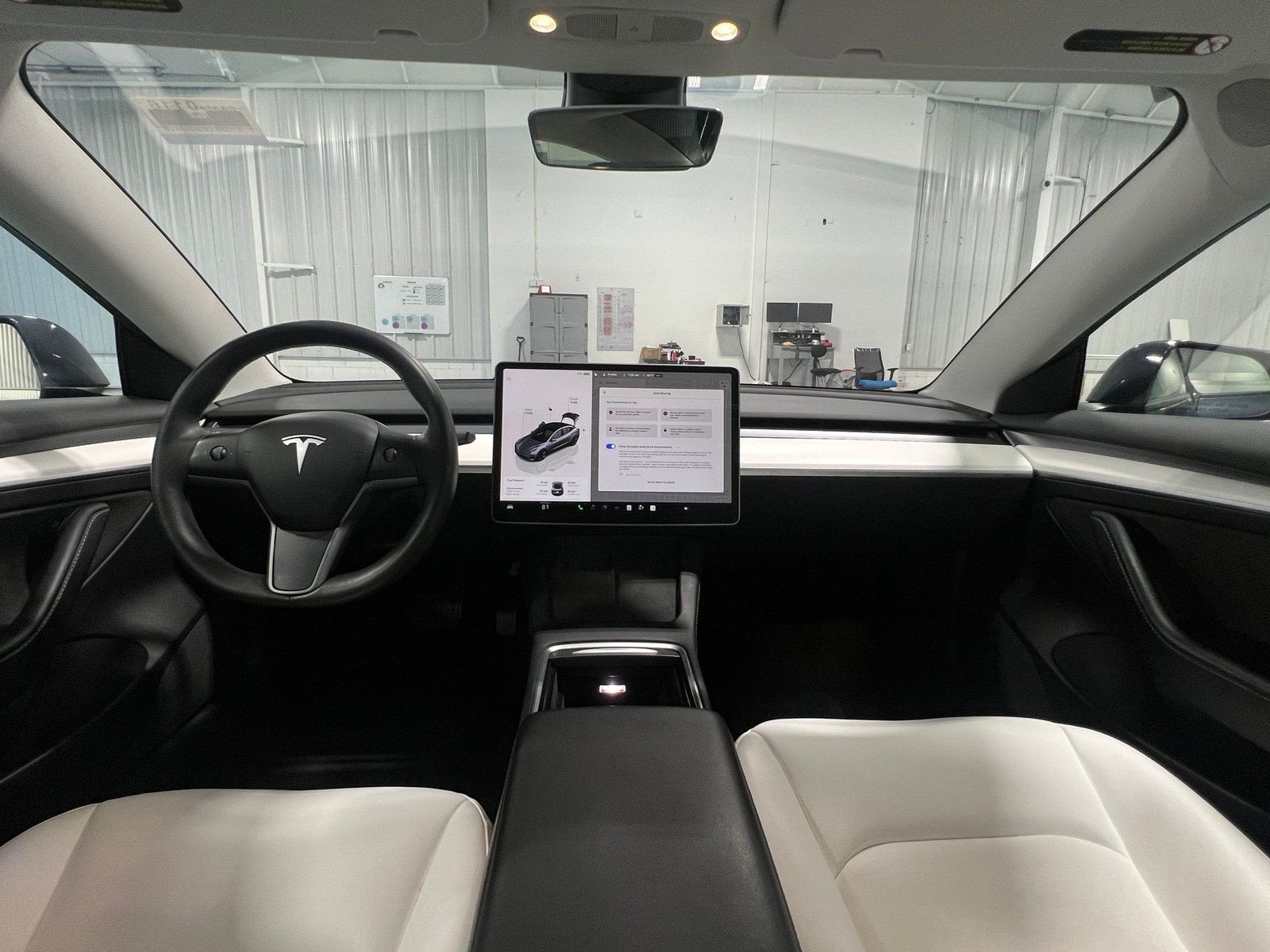 Thumbnail: 2023 Tesla Model 3 - 2