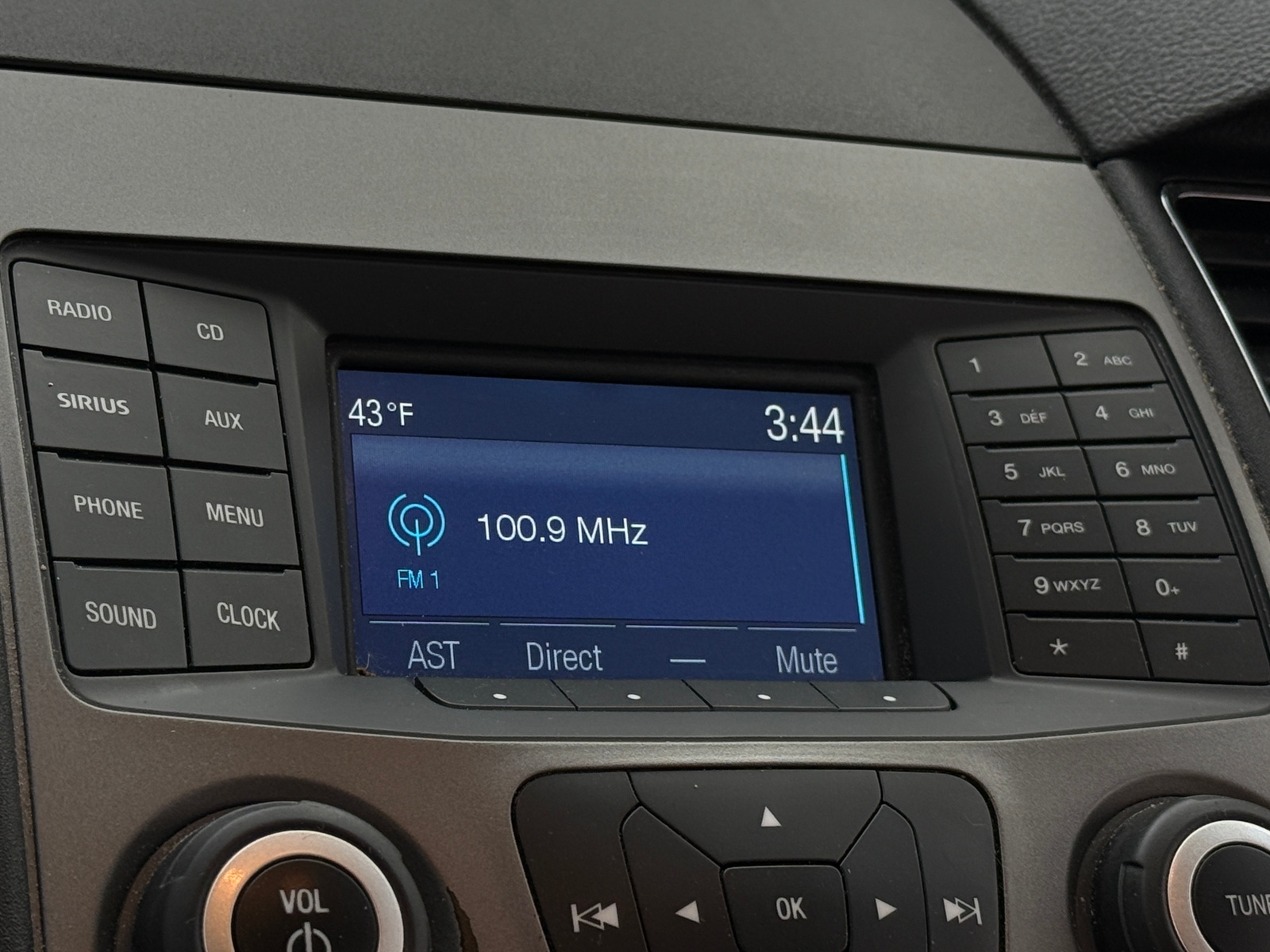 Thumbnail: 2019 Ford Taurus - 4