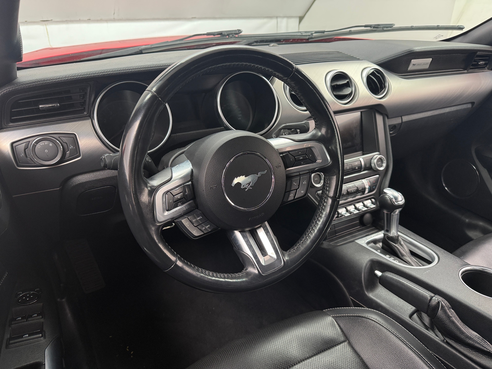 Thumbnail: 2022 Ford Mustang - 4