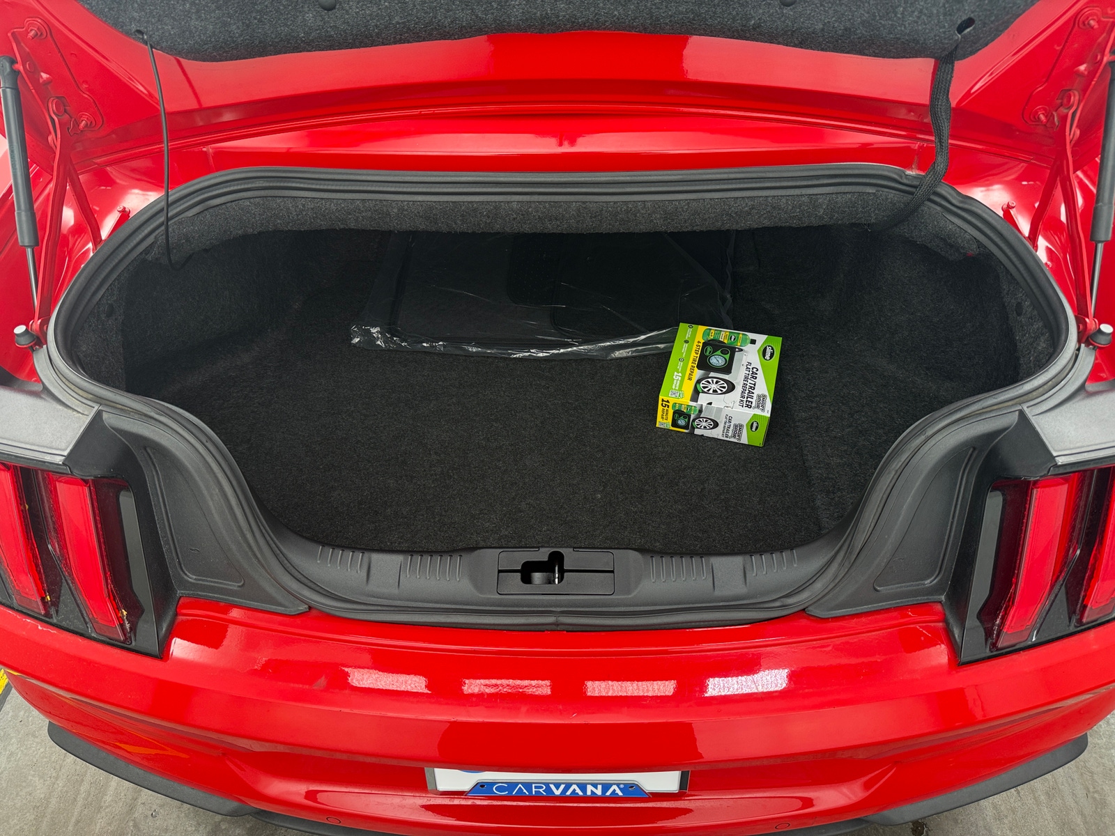 Thumbnail: 2022 Ford Mustang - 6