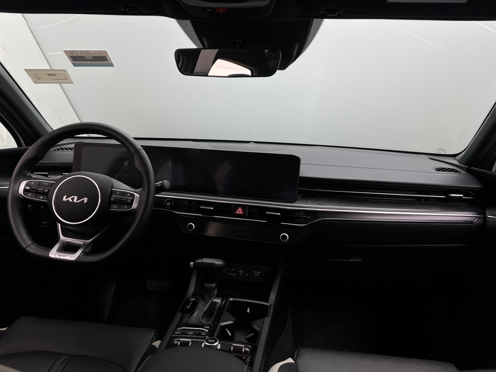 Thumbnail: 2025 Kia K5 - 2