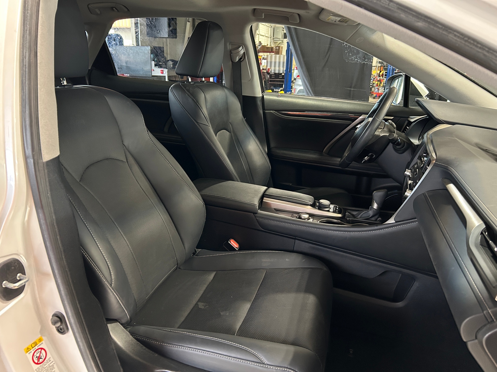 Thumbnail: 2019 Lexus RX - 2