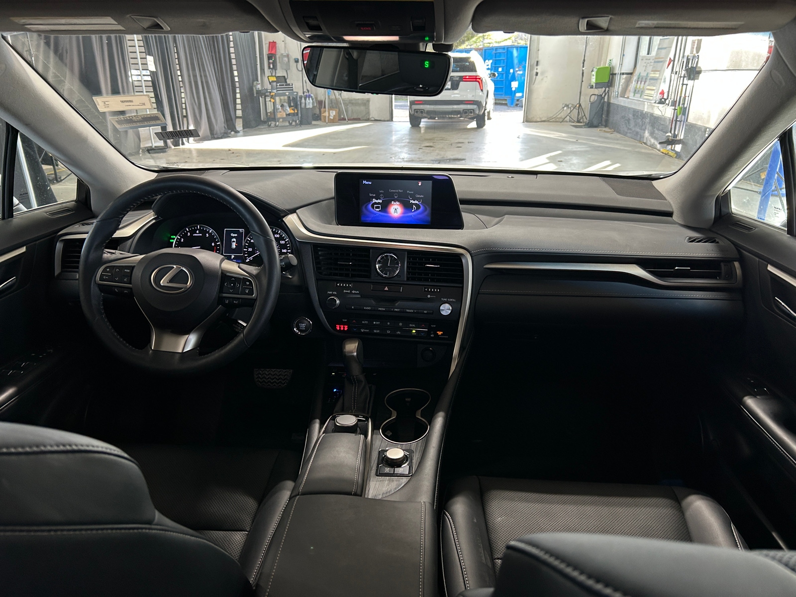 Thumbnail: 2019 Lexus RX - 3