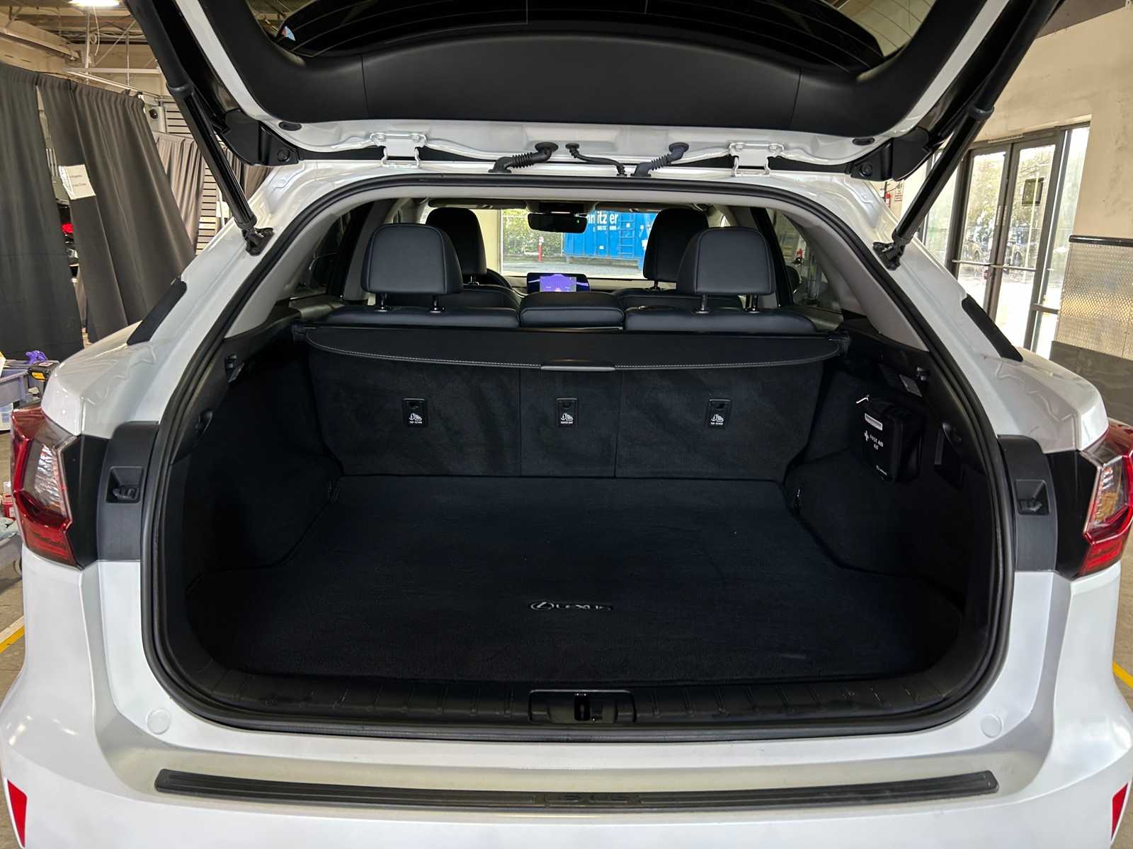 Thumbnail: 2019 Lexus RX - 7