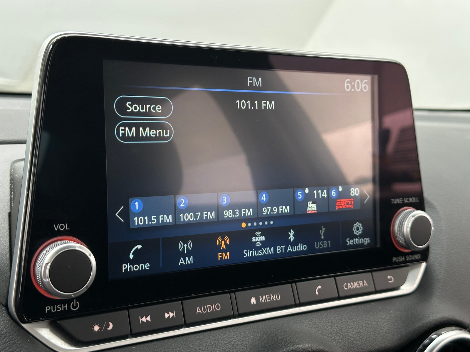 Thumbnail: 2024 Nissan Sentra - 4