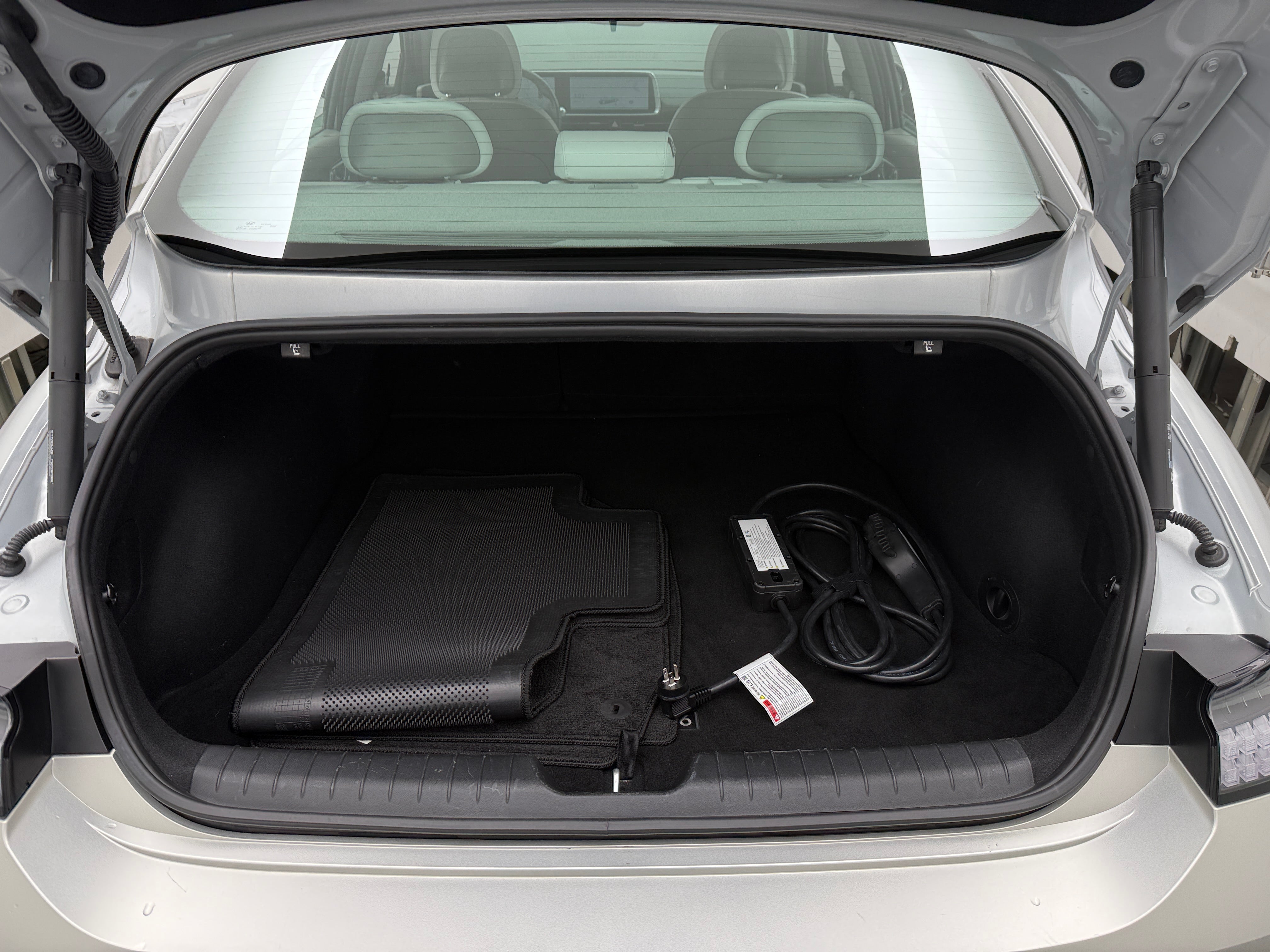 Used 2023 Hyundai IONIQ 6 SEL with VIN KMHM34AA1PA042779 for sale in Oak Creek, WI