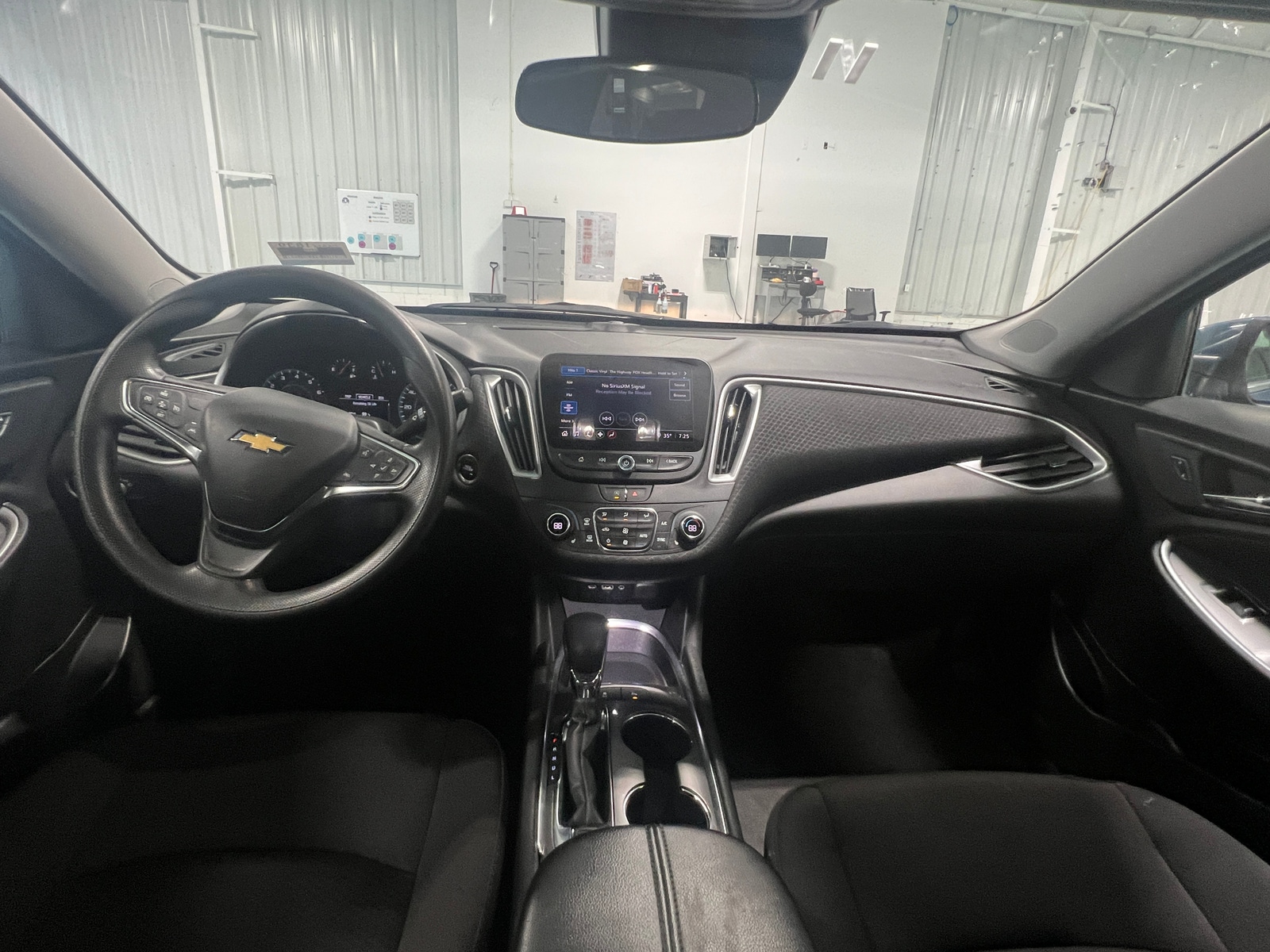 Thumbnail: 2024 Chevrolet Malibu - 3