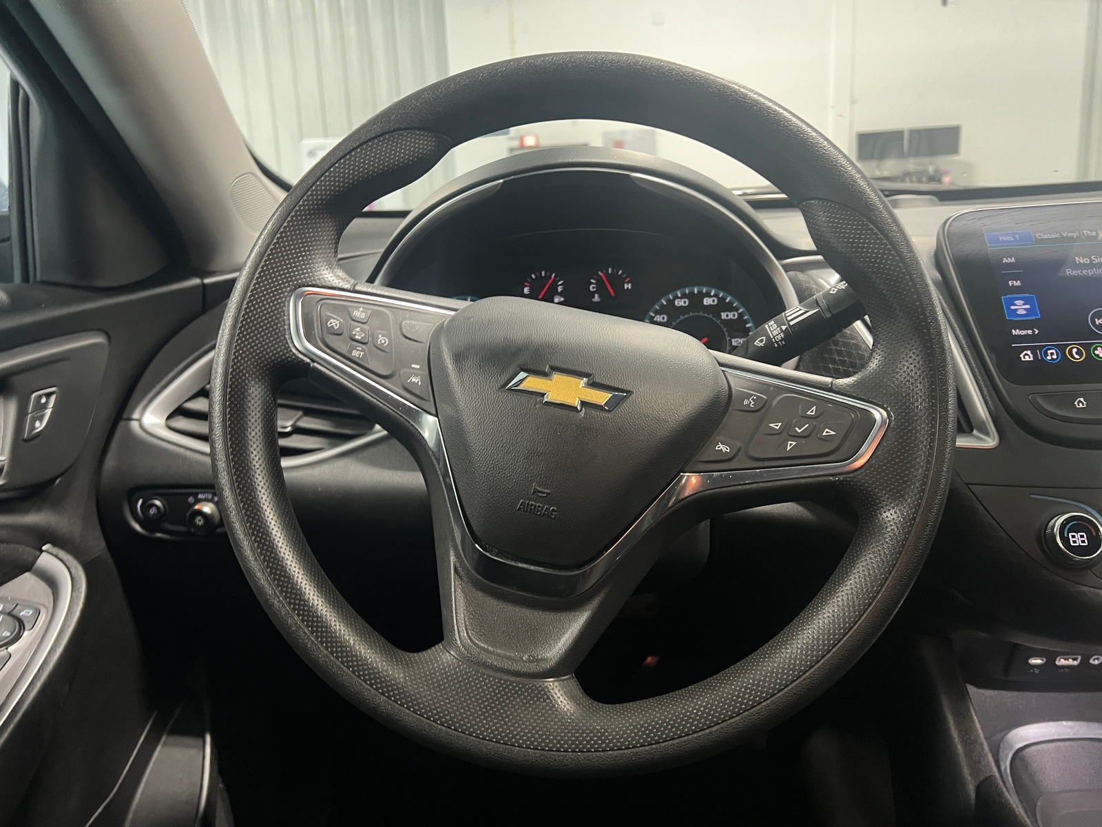 Thumbnail: 2024 Chevrolet Malibu - 5