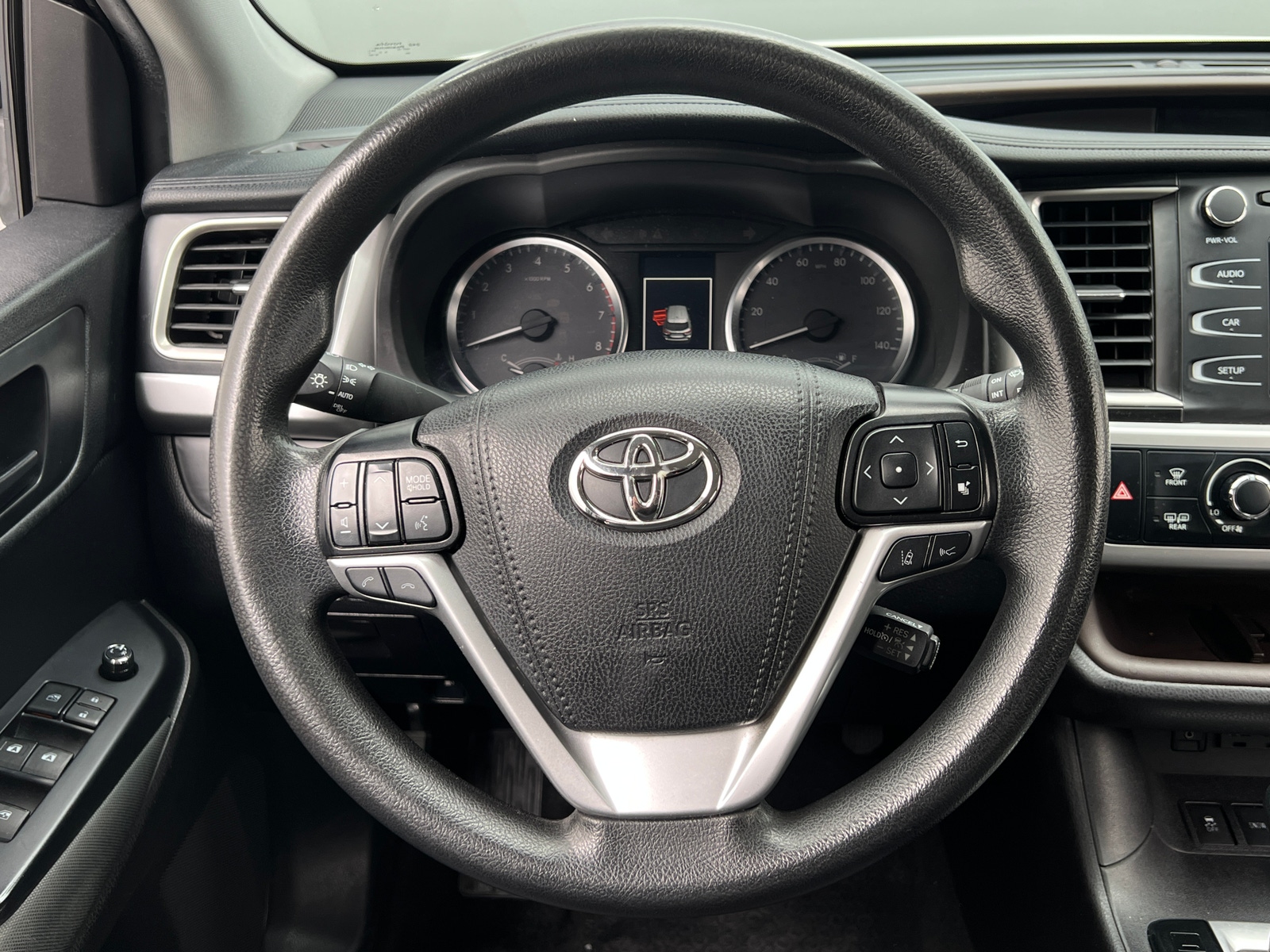 Thumbnail: 2019 Toyota Highlander - 5