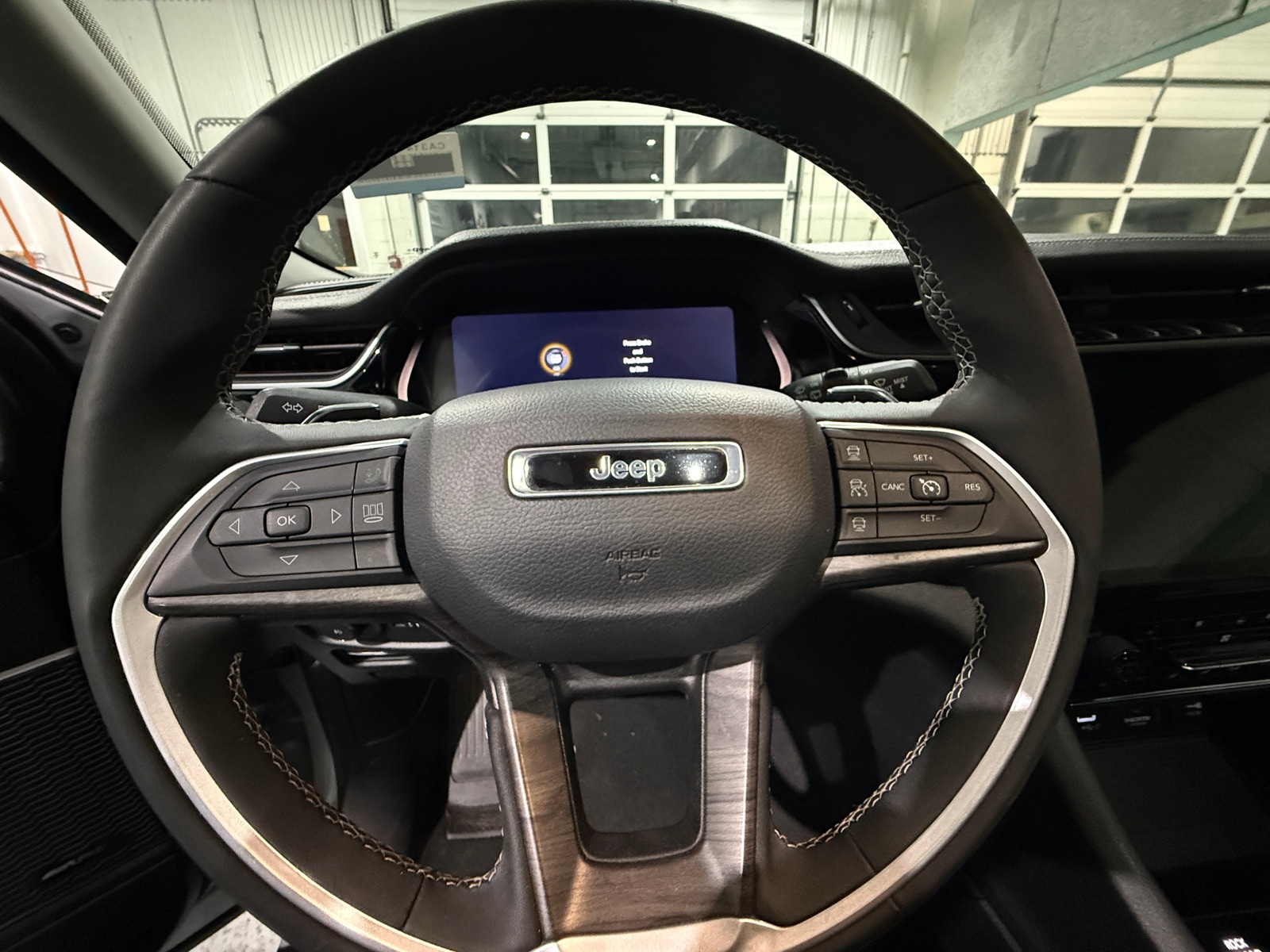 Thumbnail: 2023 Jeep Grand Cherokee - 4