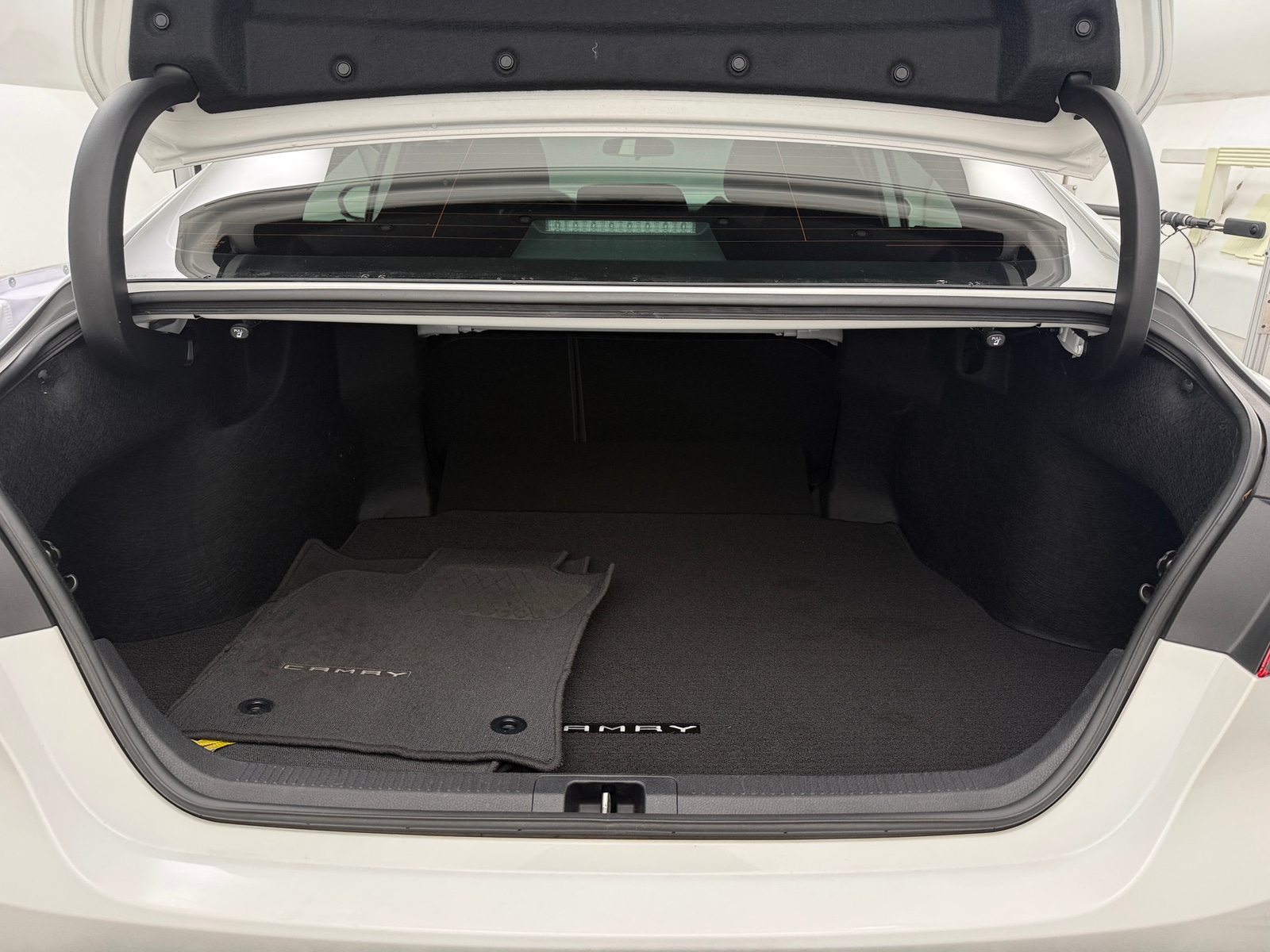 Thumbnail: 2019 Toyota Camry - 7