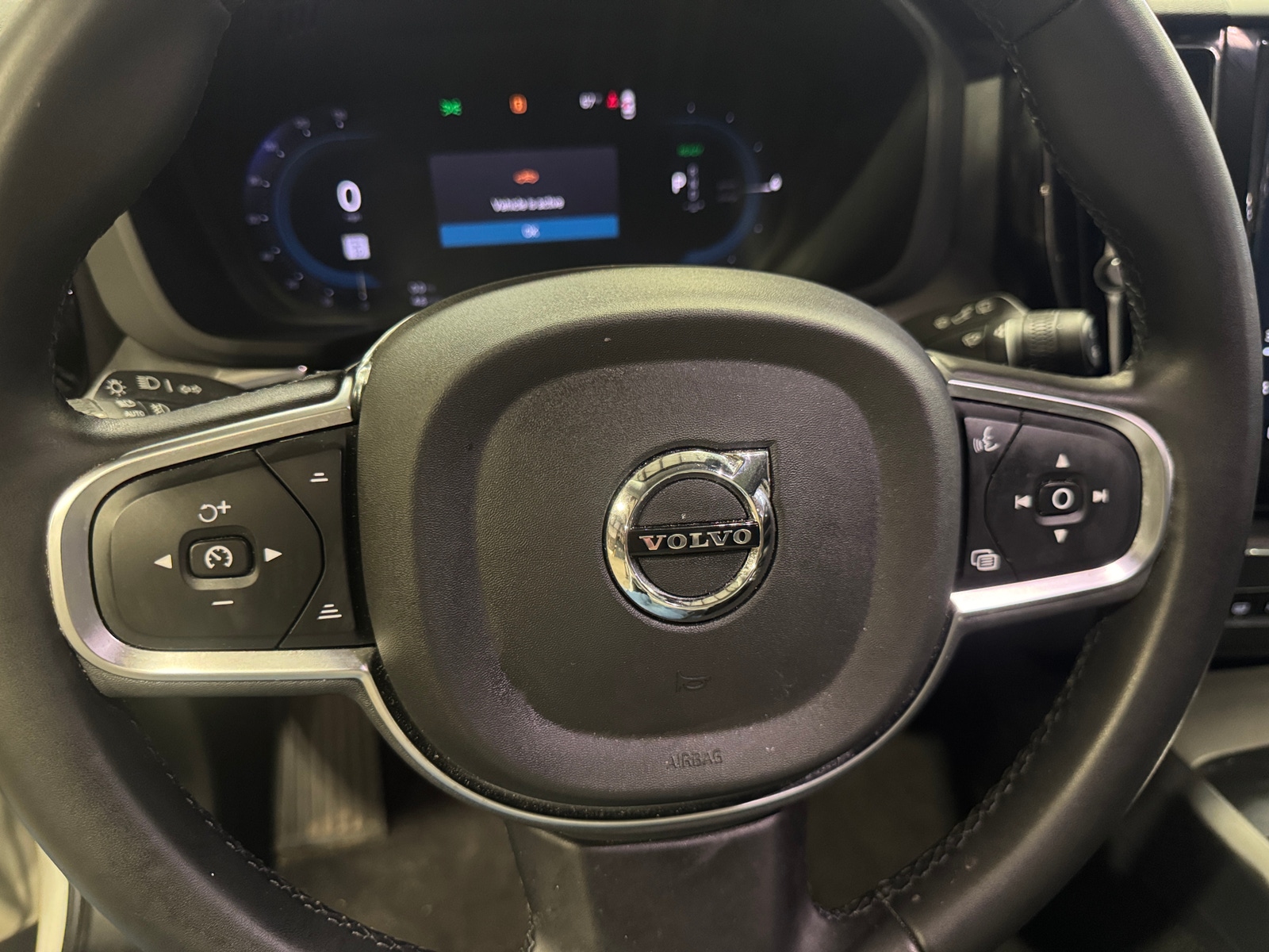 Thumbnail: 2024 Volvo XC60 - 5