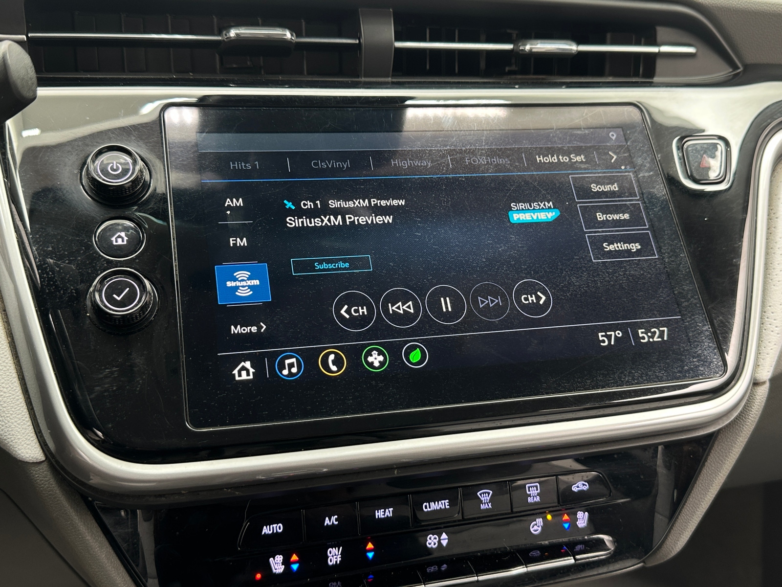 Thumbnail: 2022 Chevrolet Bolt EUV - 3