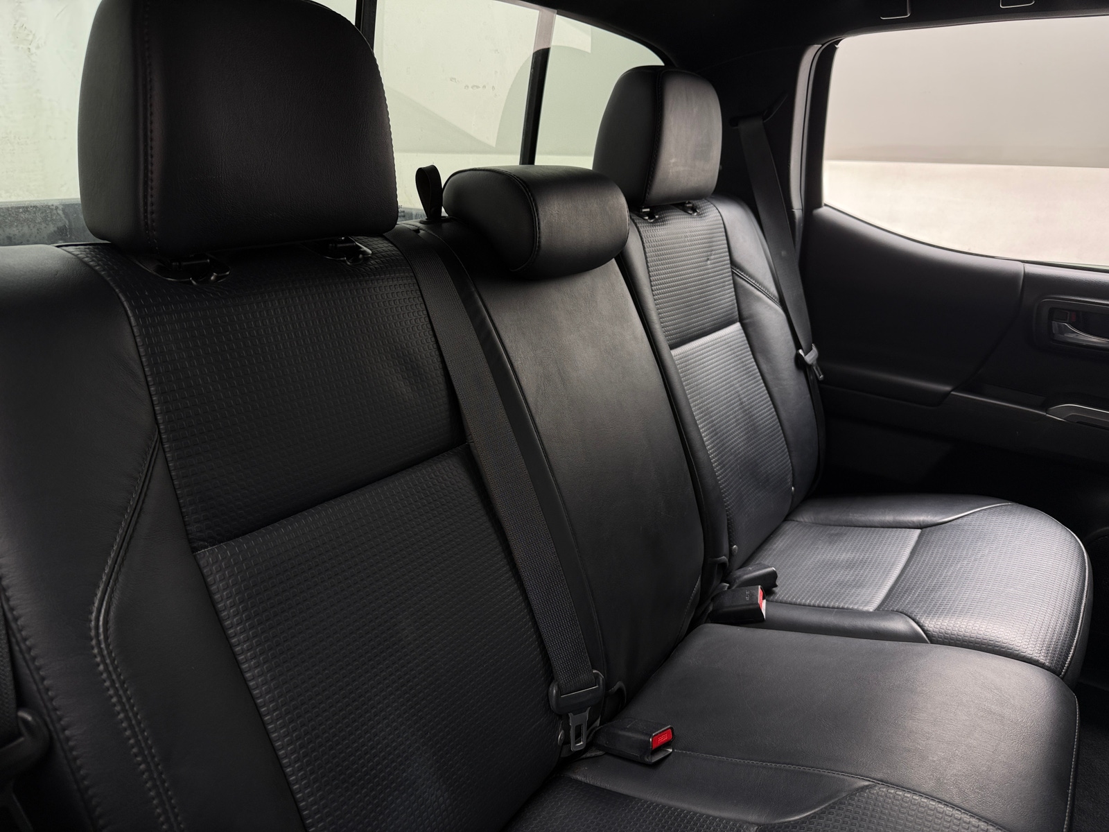 Thumbnail: 2020 Toyota Tacoma - 6