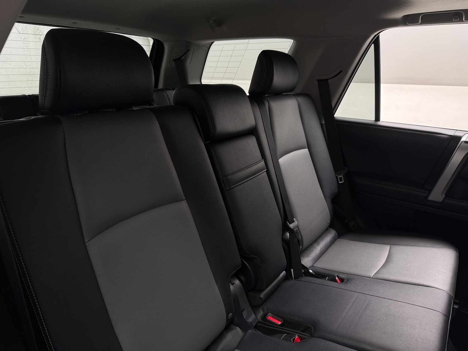 Thumbnail: 2018 Toyota 4Runner - 6