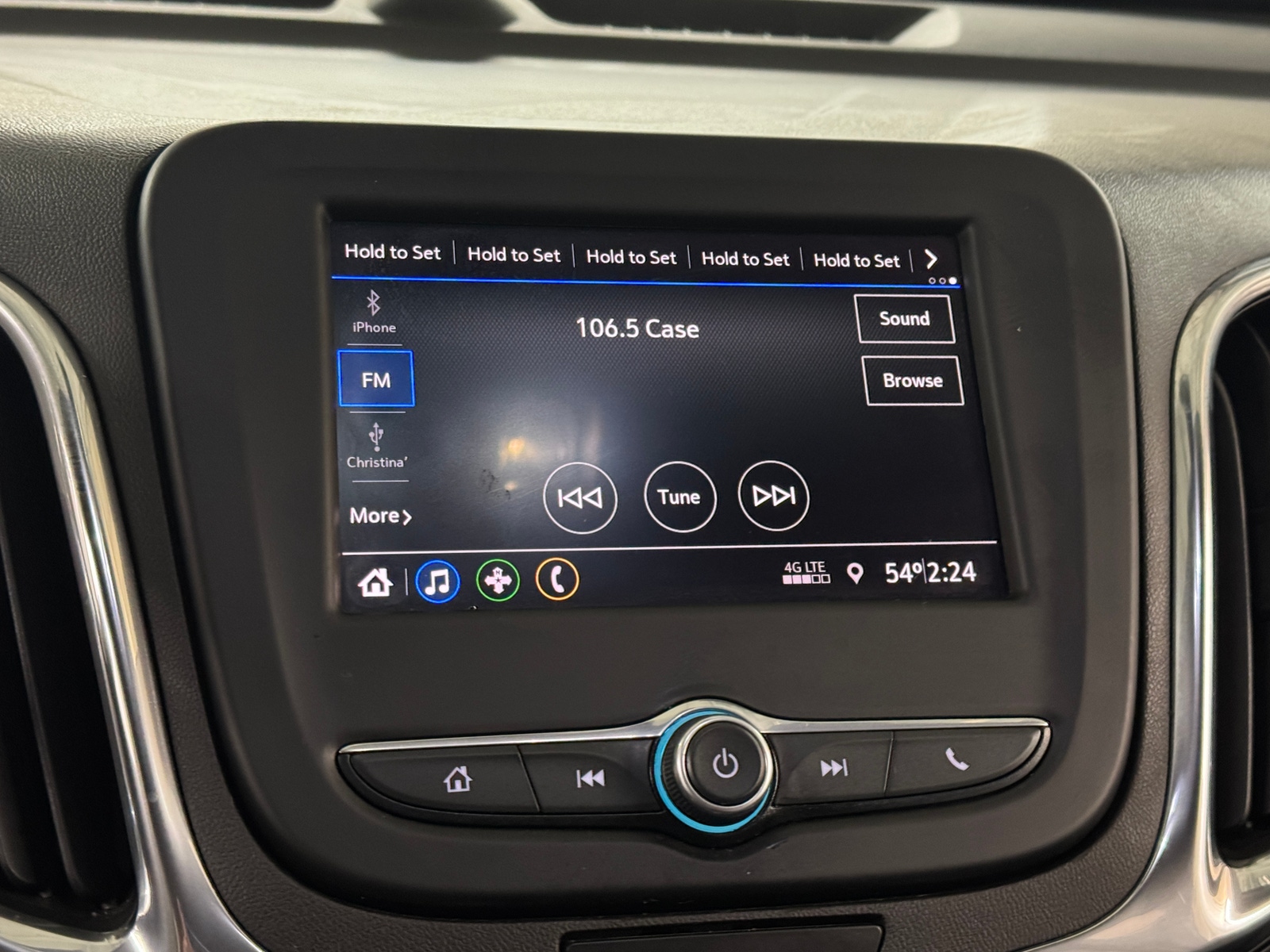 Thumbnail: 2020 Chevrolet Equinox - 4