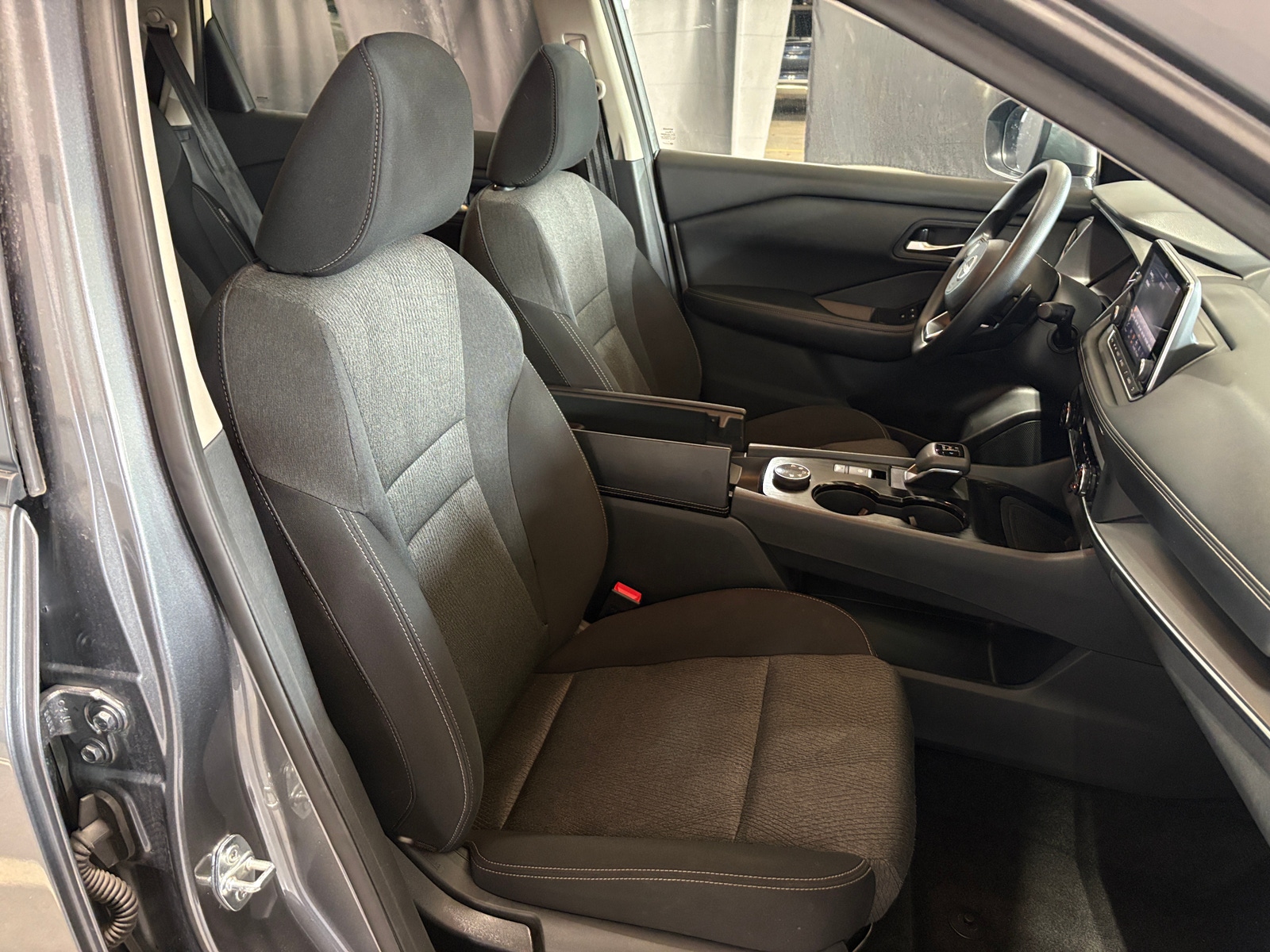 Thumbnail: 2024 Nissan Rogue - 2