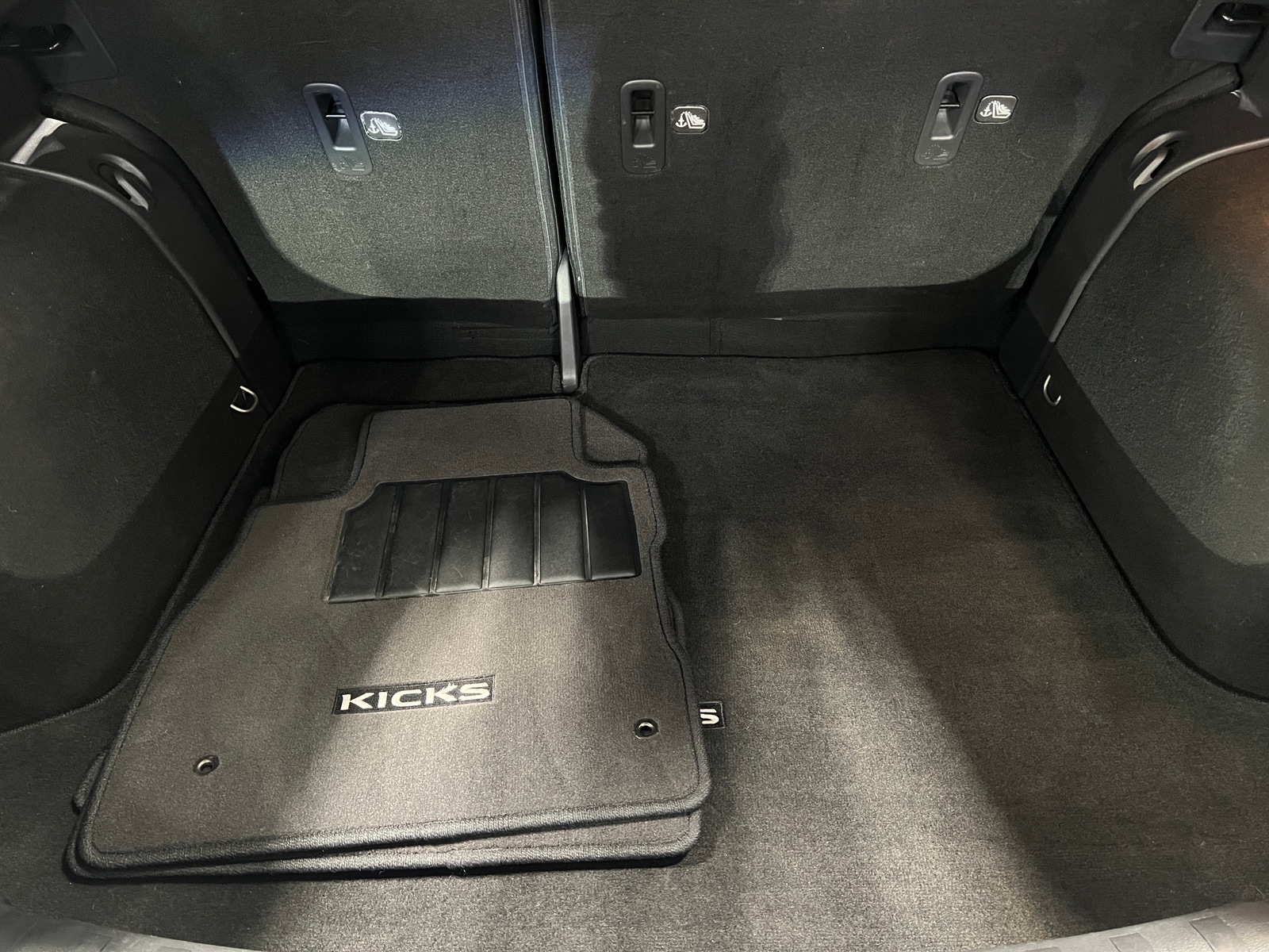 Thumbnail: 2022 Nissan Kicks - 7