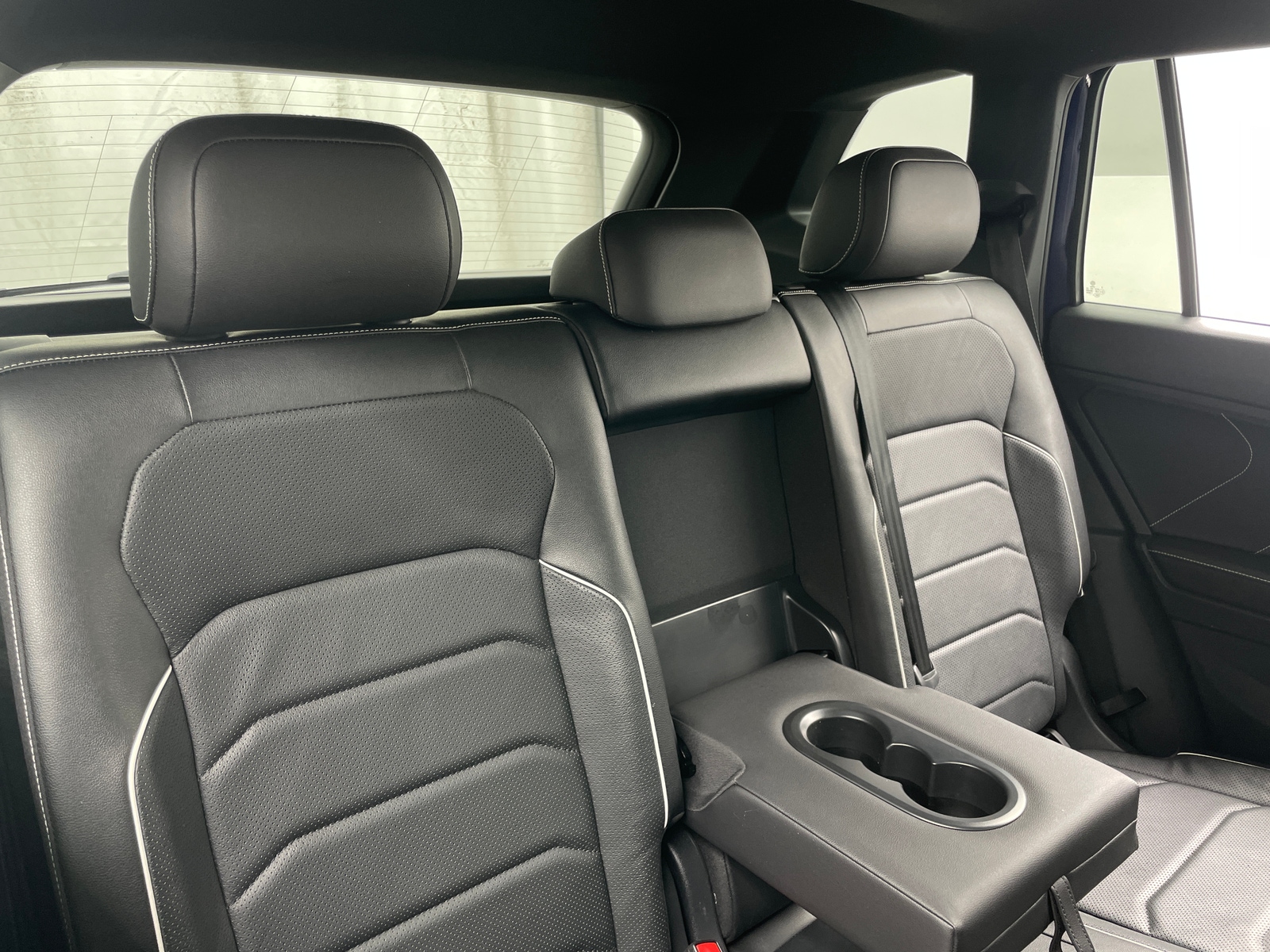 Thumbnail: 2022 Volkswagen Tiguan - 5