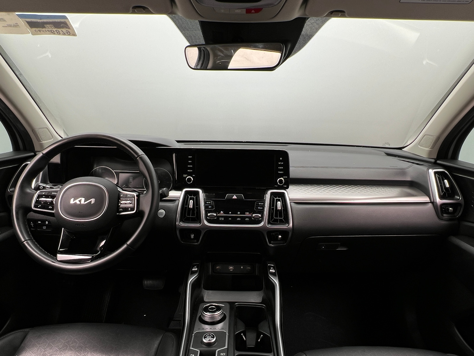 Thumbnail: 2023 Kia Sorento - 2