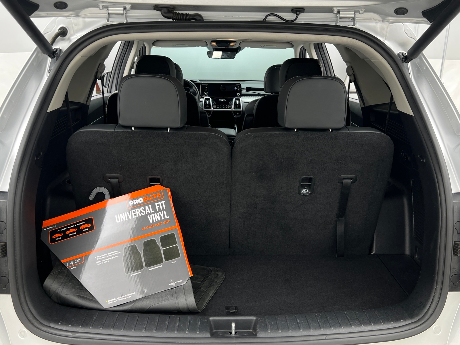 Thumbnail: 2023 Kia Sorento - 6