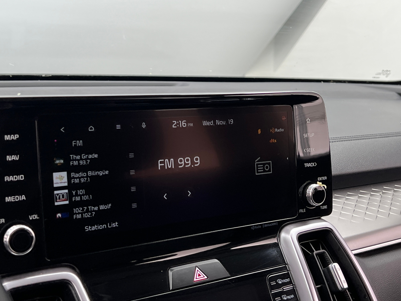 Thumbnail: 2023 Kia Sorento - 3