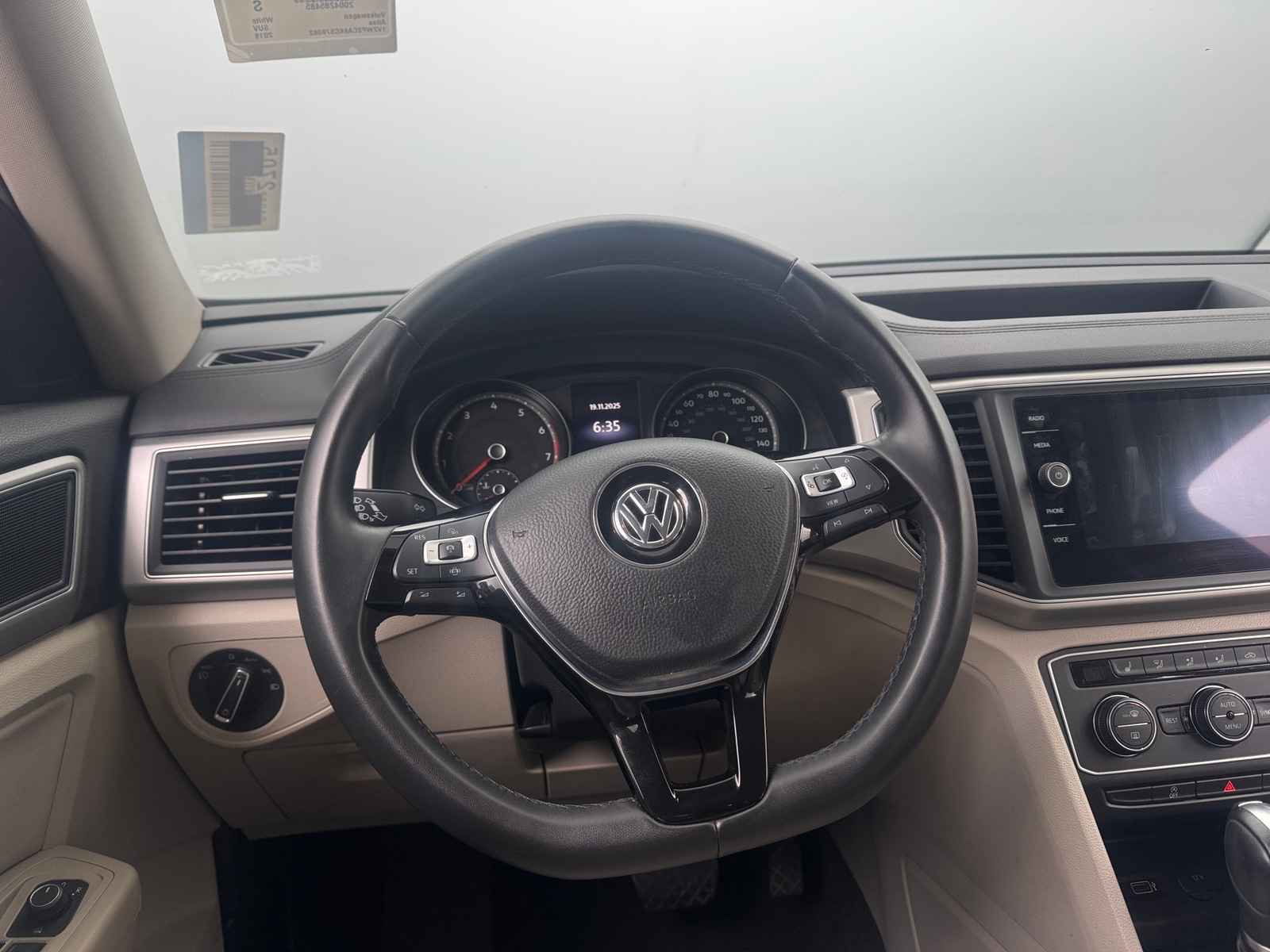 Thumbnail: 2019 Volkswagen Atlas - 4