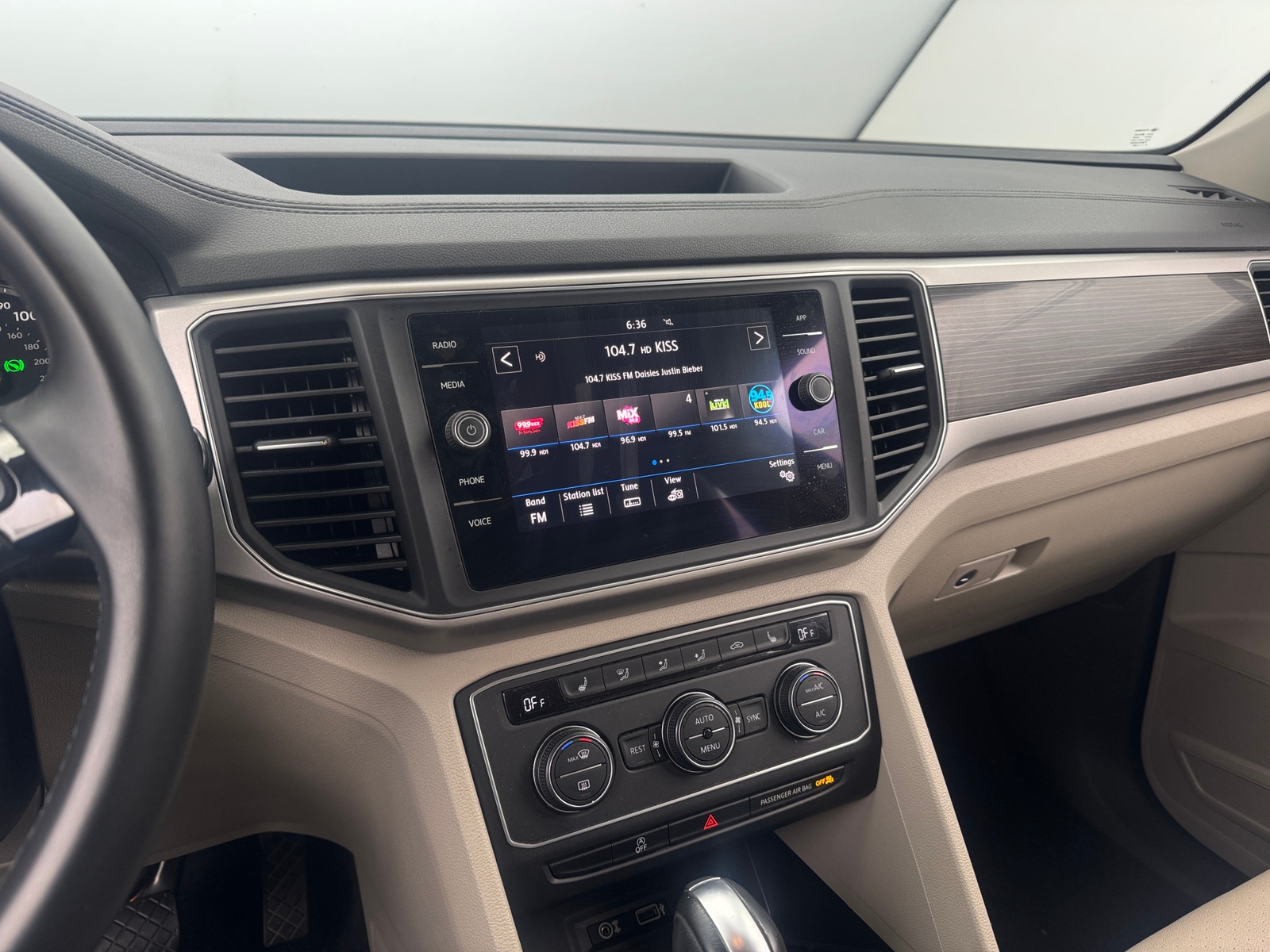 Thumbnail: 2019 Volkswagen Atlas - 3