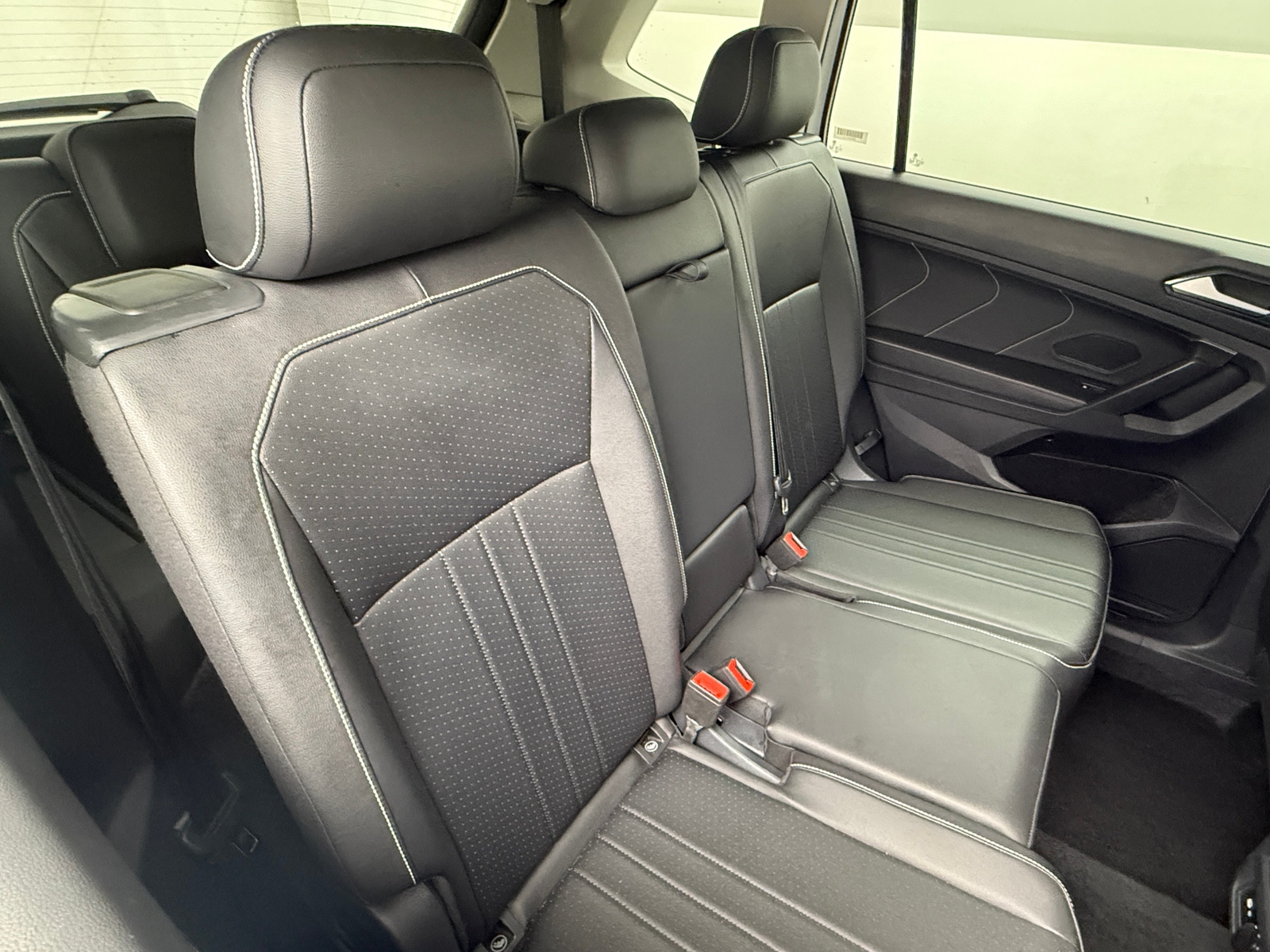 Thumbnail: 2024 Volkswagen Tiguan - 5