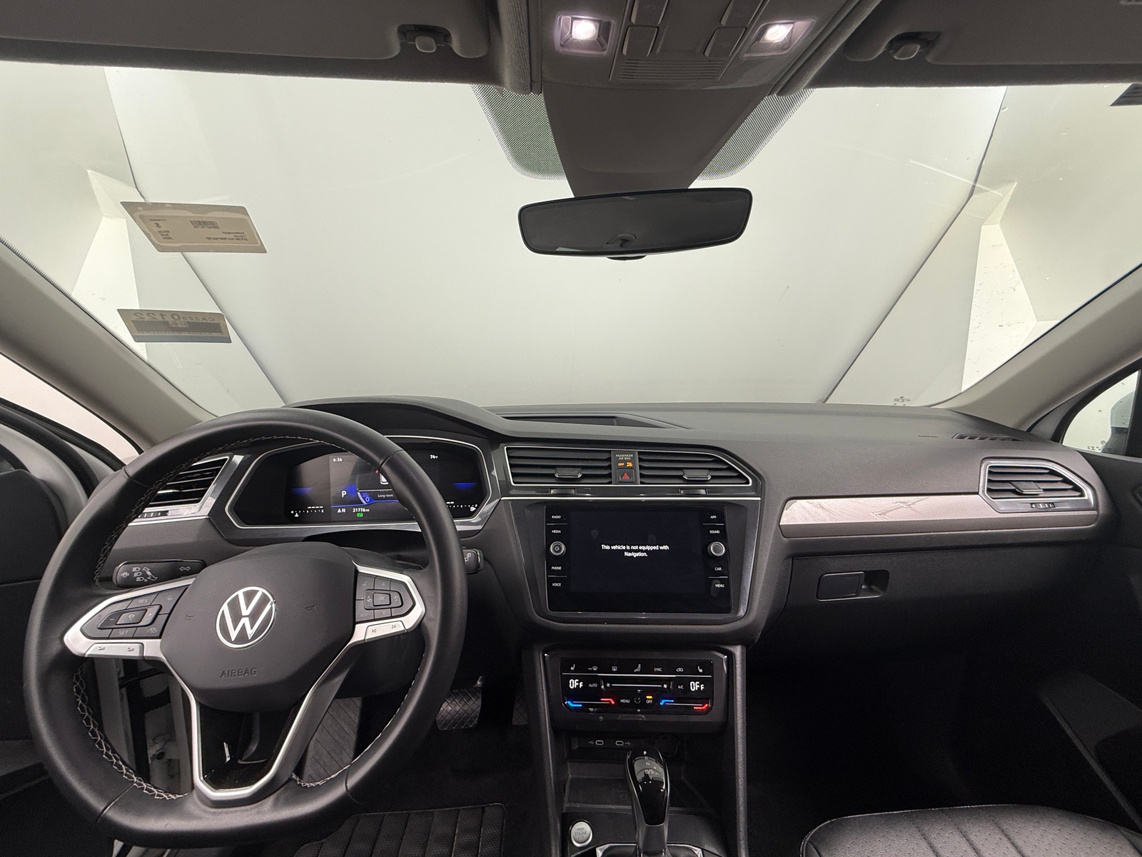 Thumbnail: 2024 Volkswagen Tiguan - 2