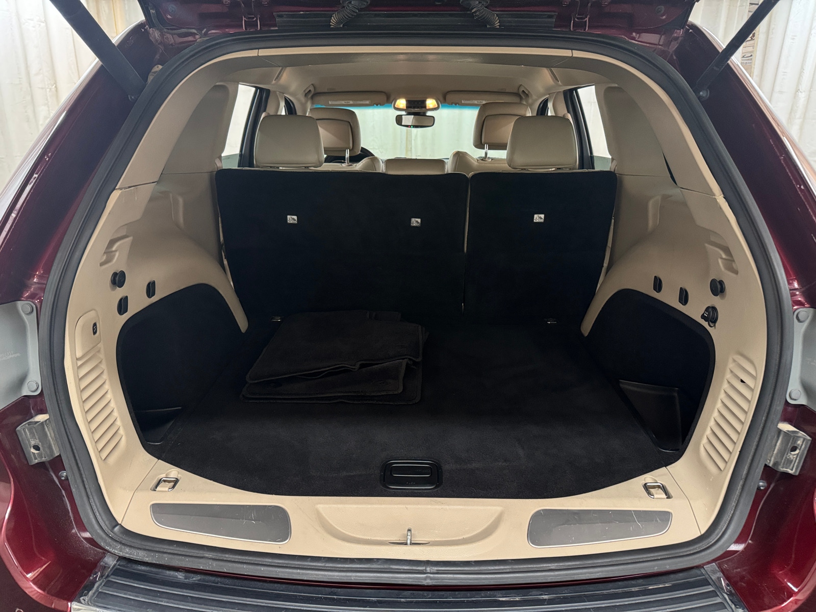 Thumbnail: 2018 Jeep Grand Cherokee - 6