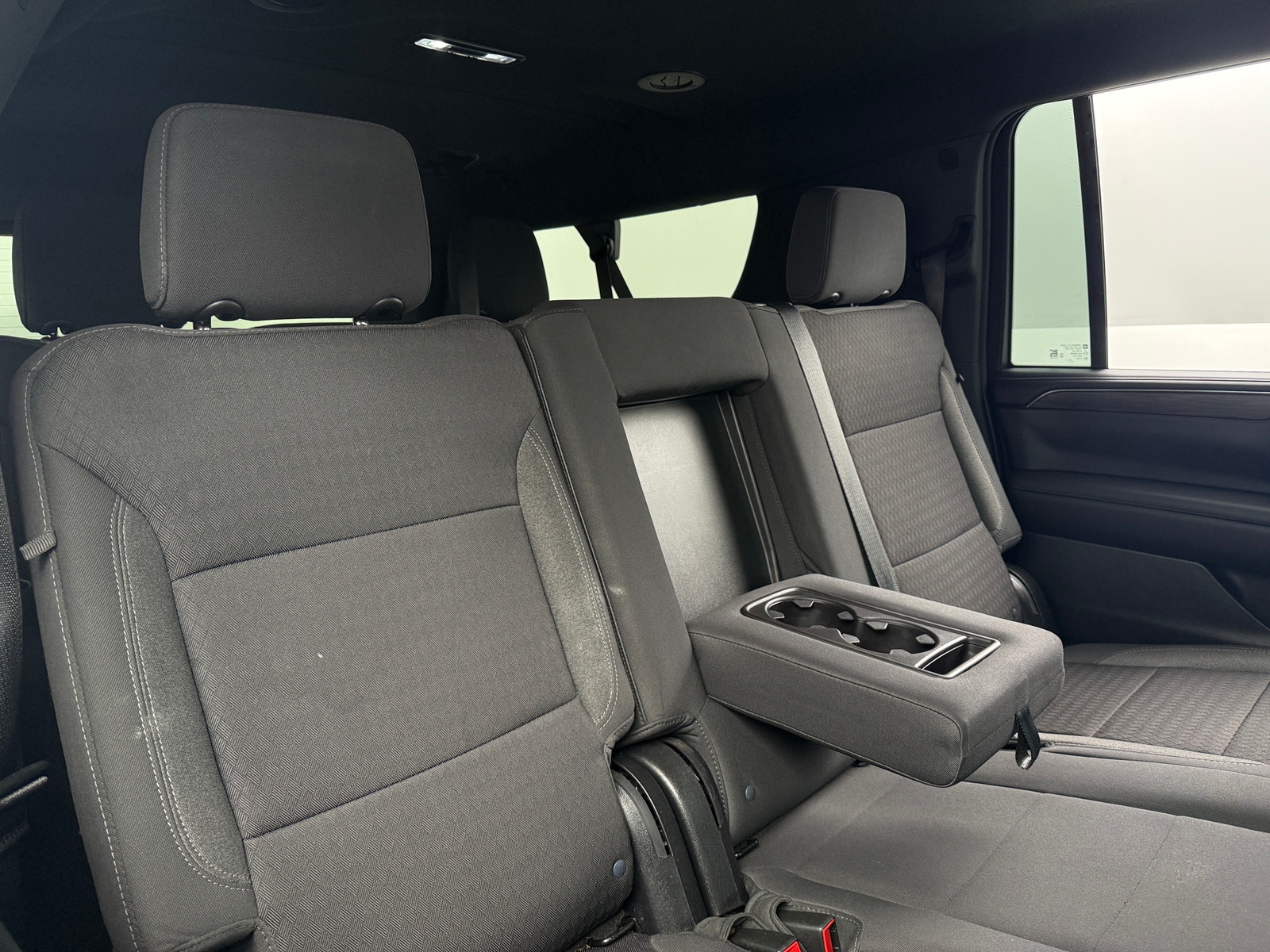 Thumbnail: 2023 Chevrolet Suburban - 6