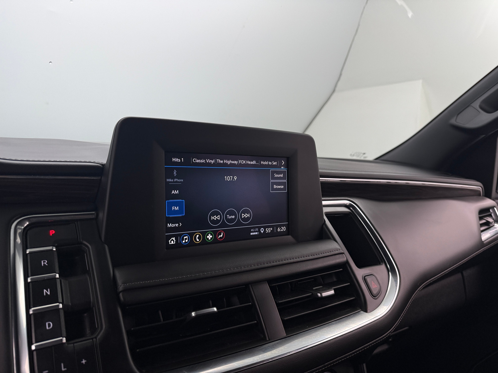 Thumbnail: 2023 Chevrolet Suburban - 4