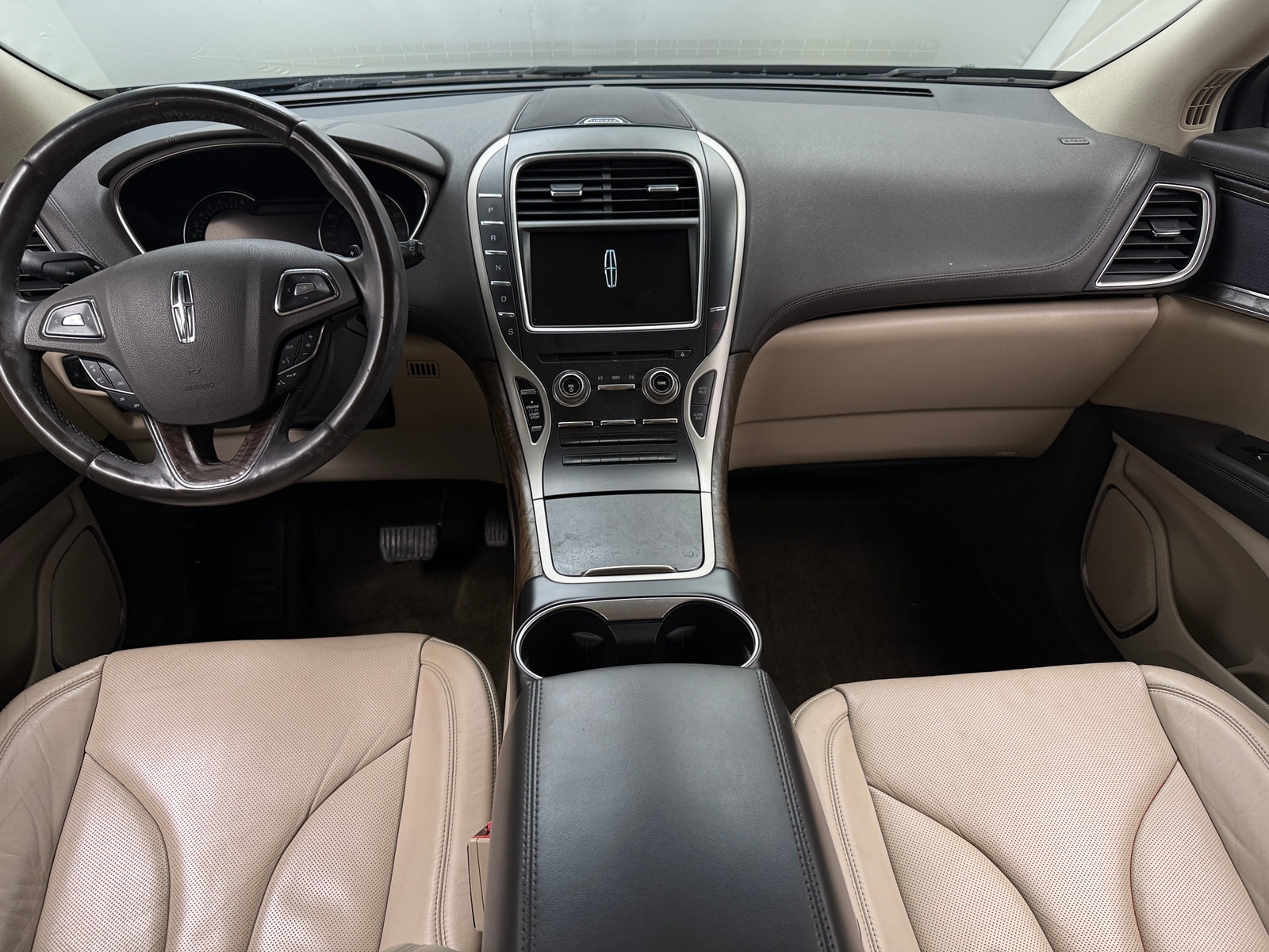 Thumbnail: 2016 Lincoln MKX - 2