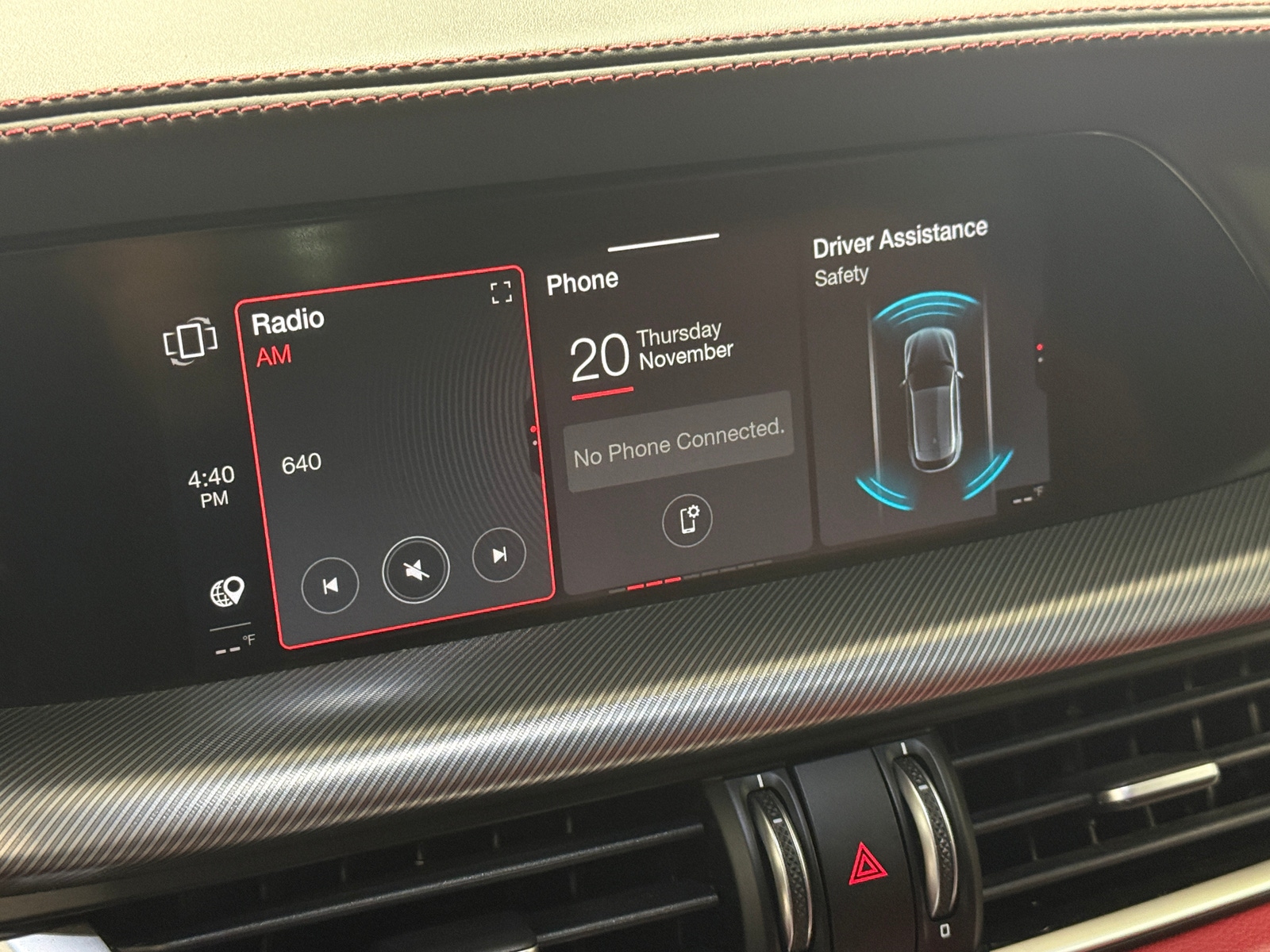 Thumbnail: 2020 Alfa Romeo Stelvio - 3