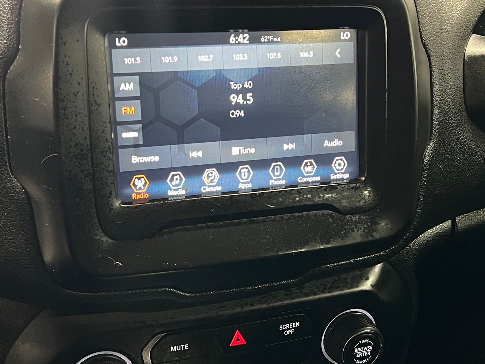 Thumbnail: 2018 Jeep Renegade - 4