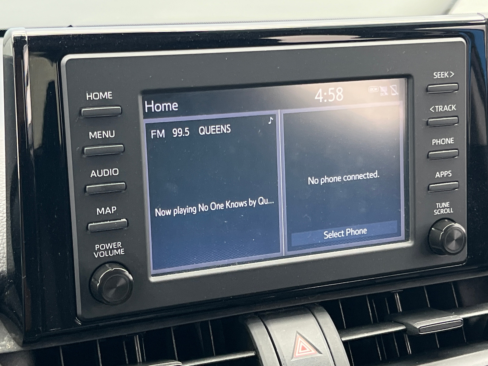 Thumbnail: 2019 Toyota RAV4 - 4