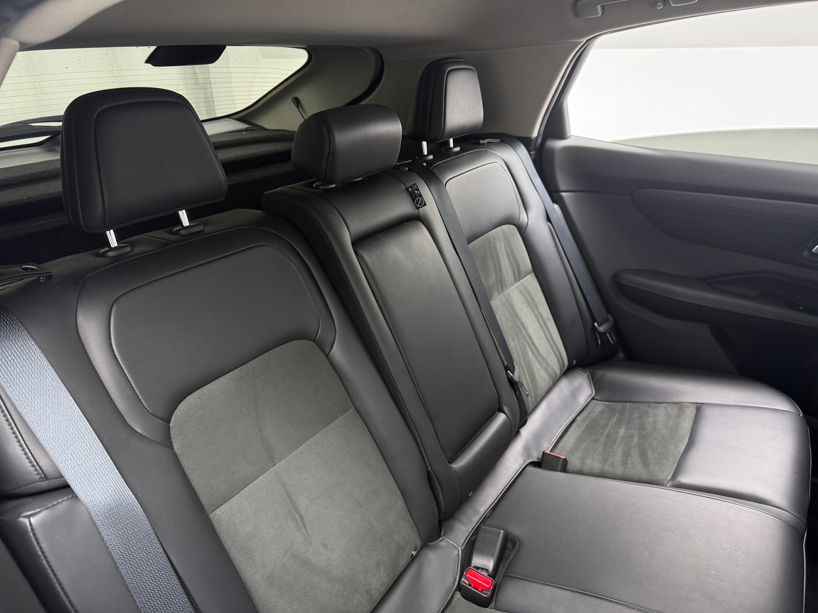 Thumbnail: 2023 Nissan Ariya - 5