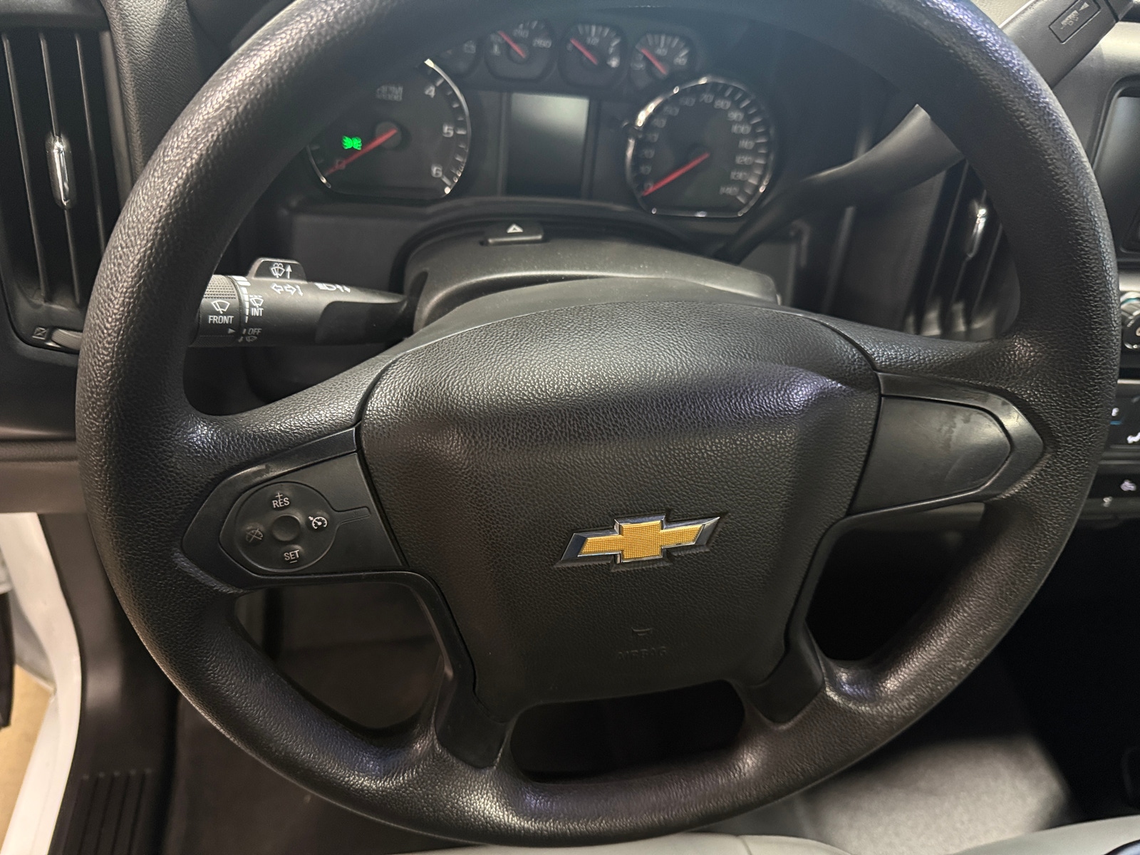 Thumbnail: 2015 Chevrolet Silverado 1500 - 5