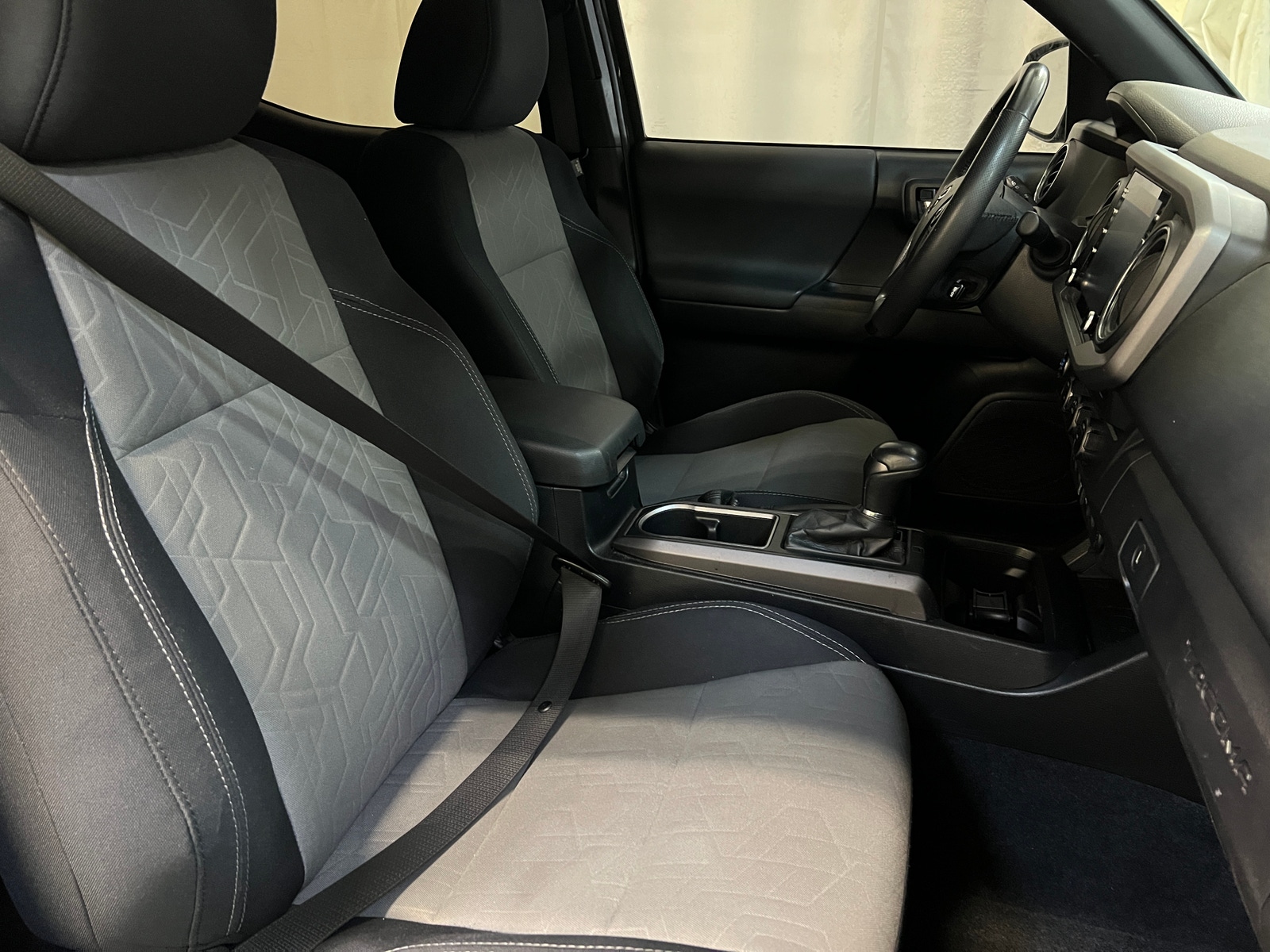 Thumbnail: 2022 Toyota Tacoma - 2