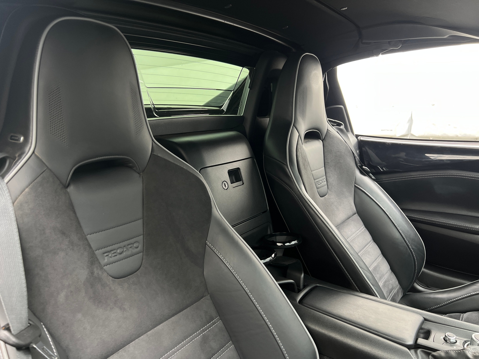 Thumbnail: 2020 Mazda MX-5 Miata - 2